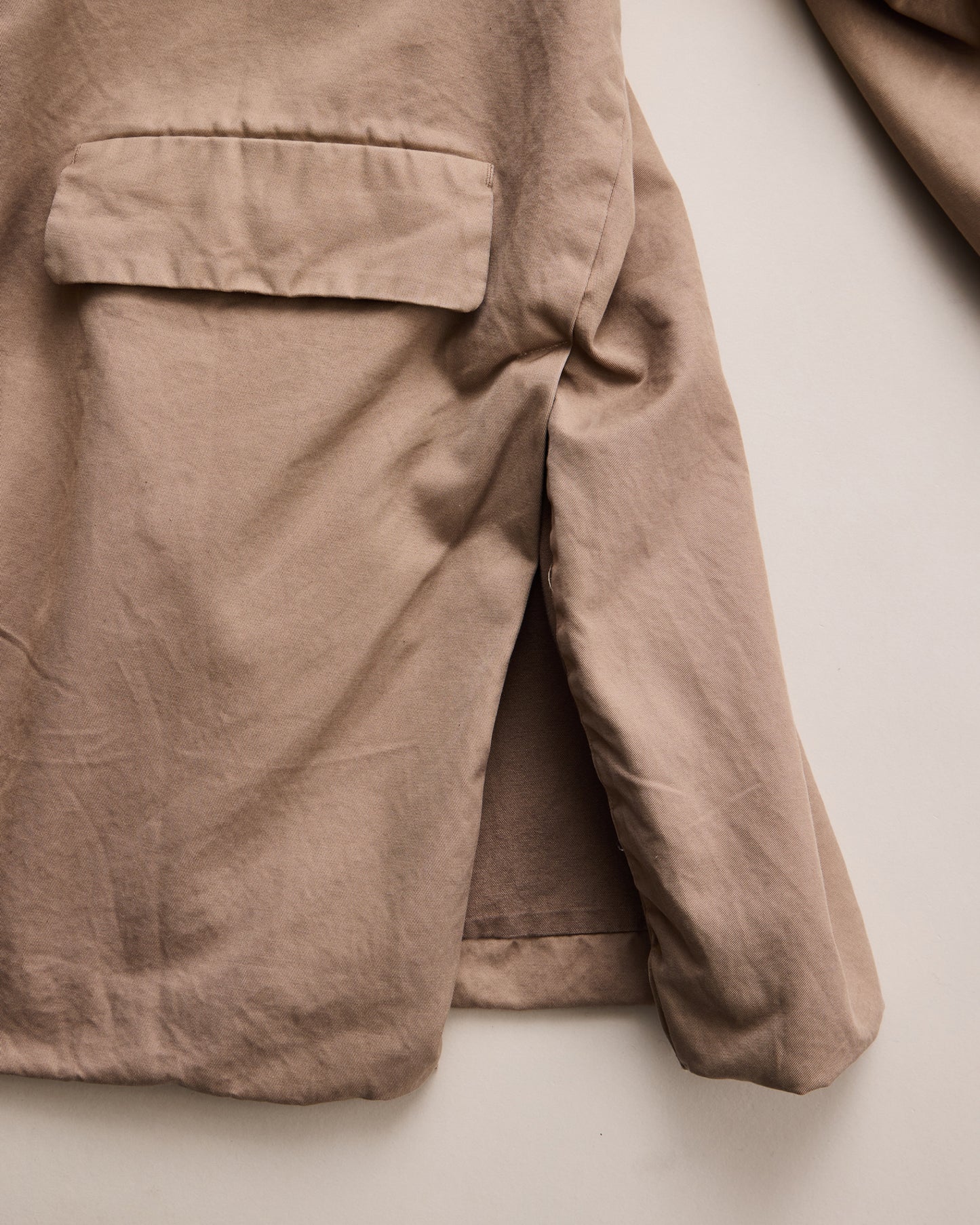 E.CALDER(プレミアムピマツイルローバーコート) BEIGE
