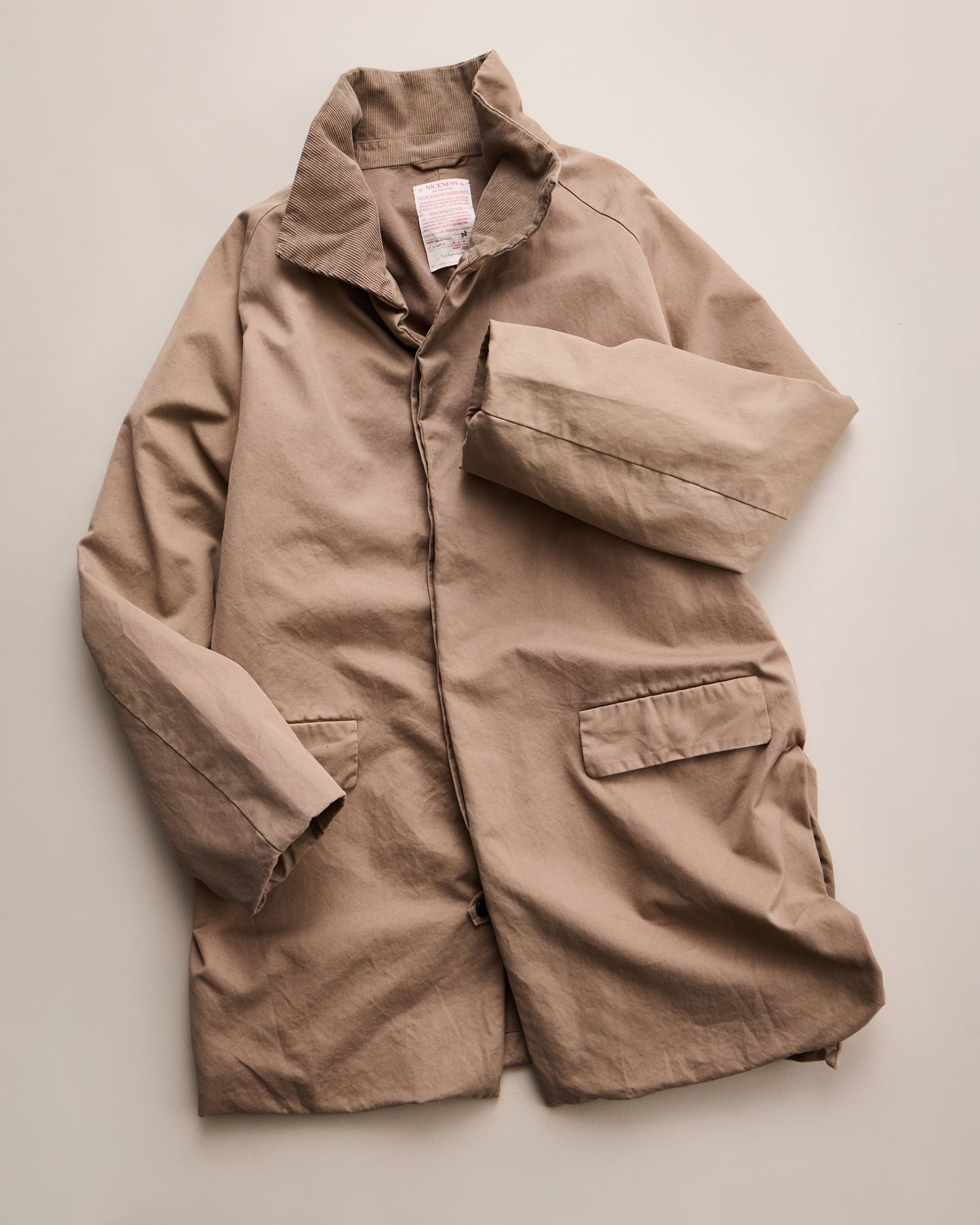 E.CALDER(プレミアムピマツイルローバーコート) BEIGE