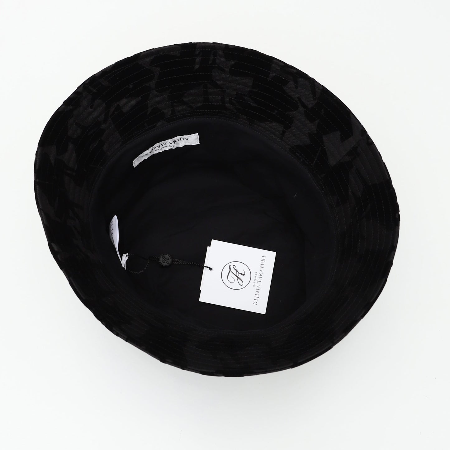 FLOCKY PRINT BUCKET HAT BLACK