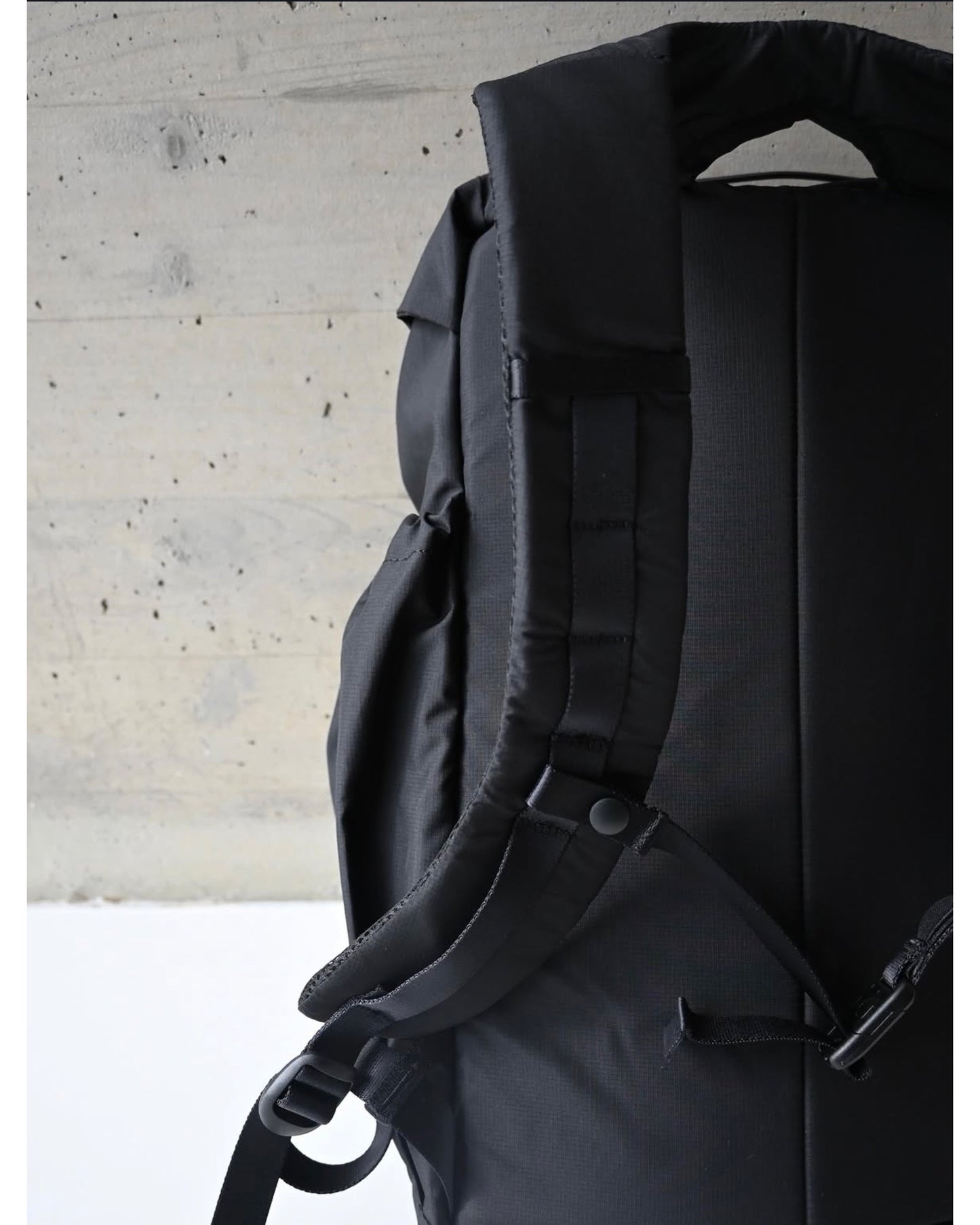 ボブリップ Zip Backpack