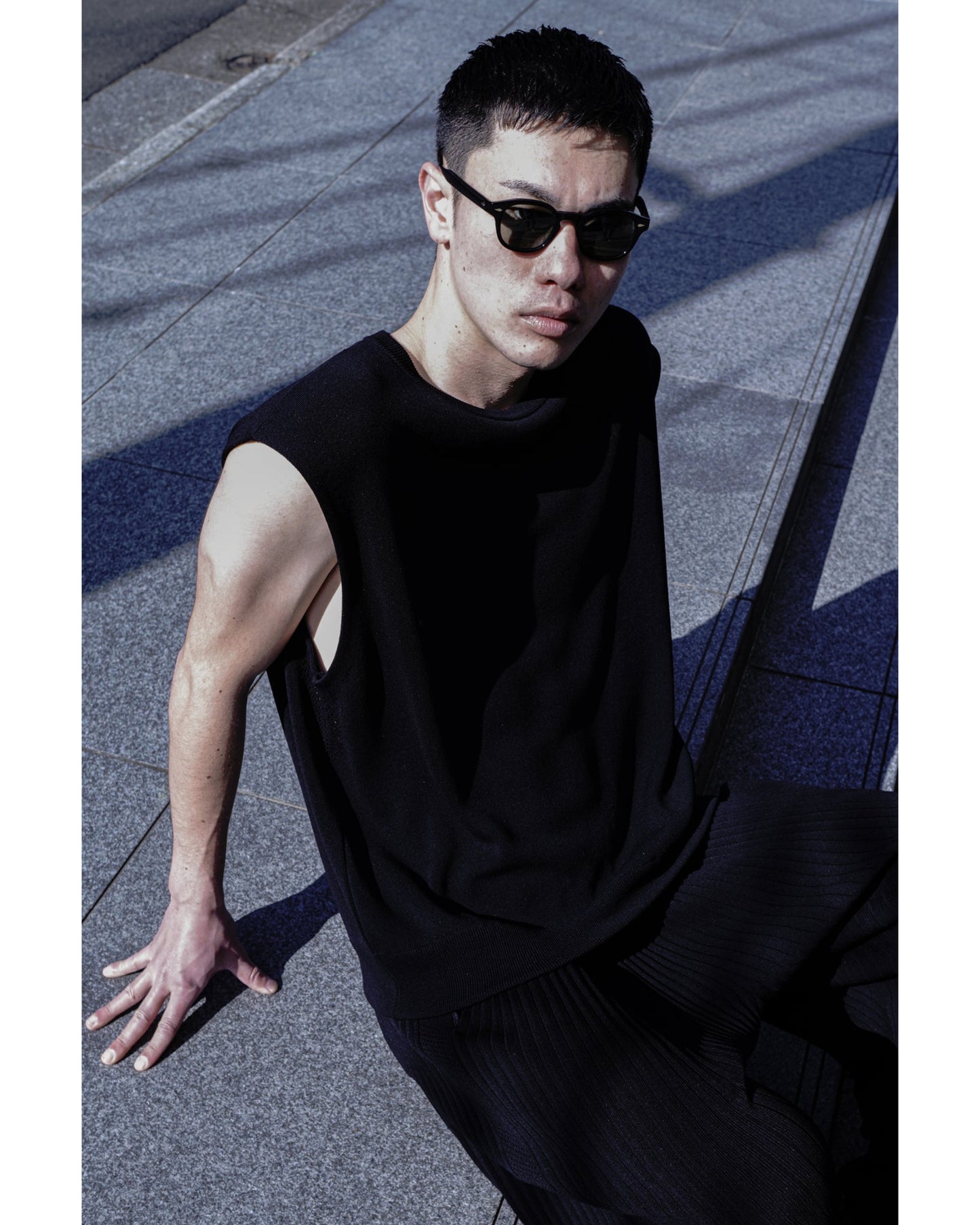 MONOLITH KNIT NO SLEEVE T