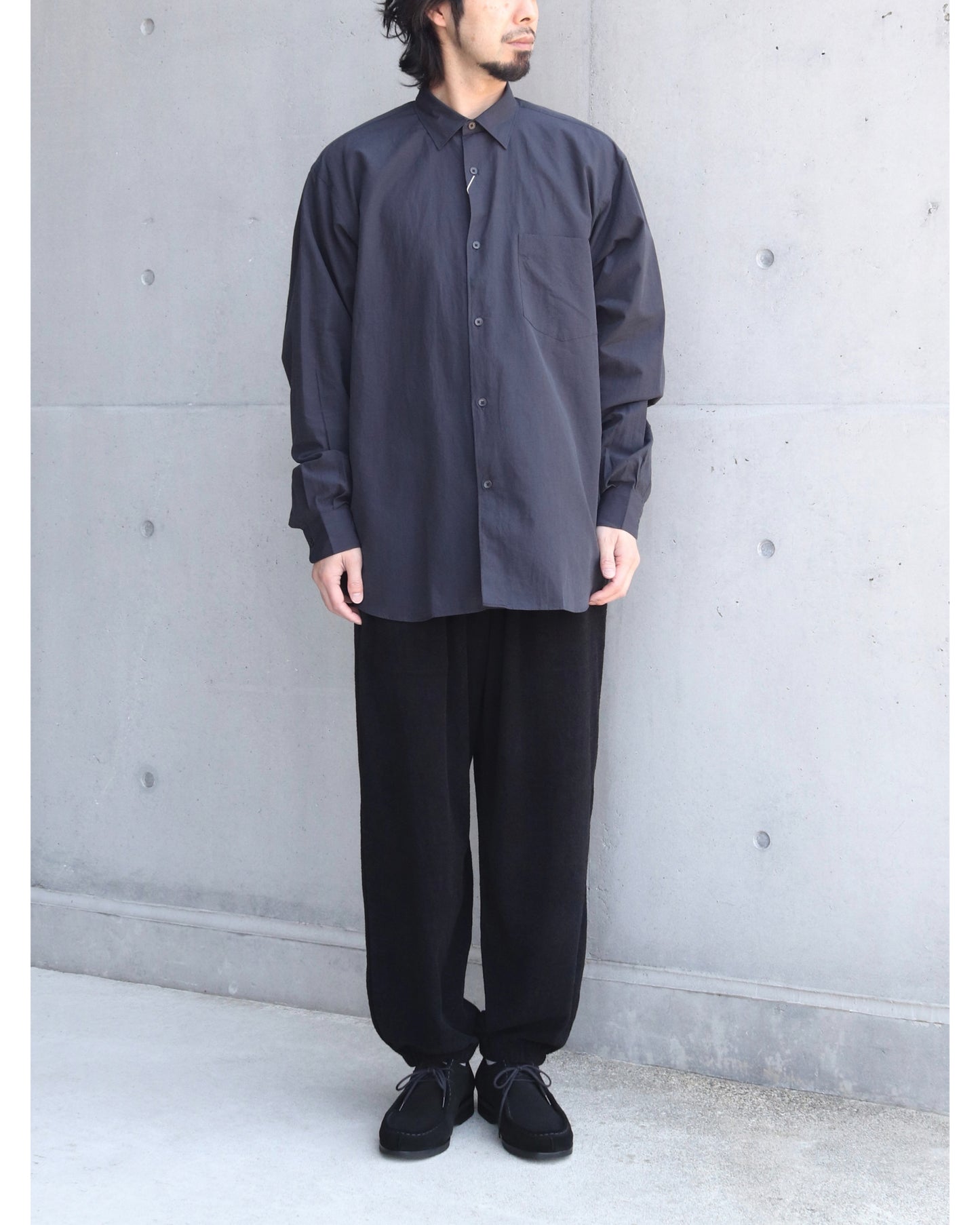 コモリ シャツ NAVY