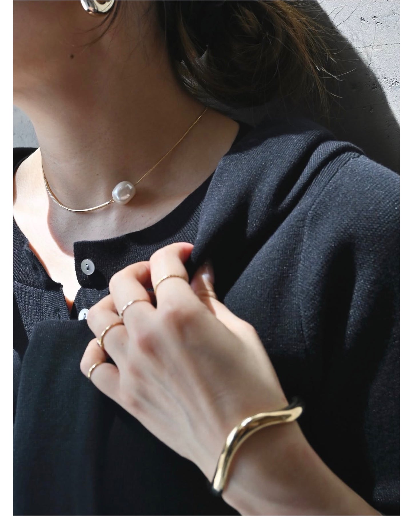NUANCE WAVE BANGLE