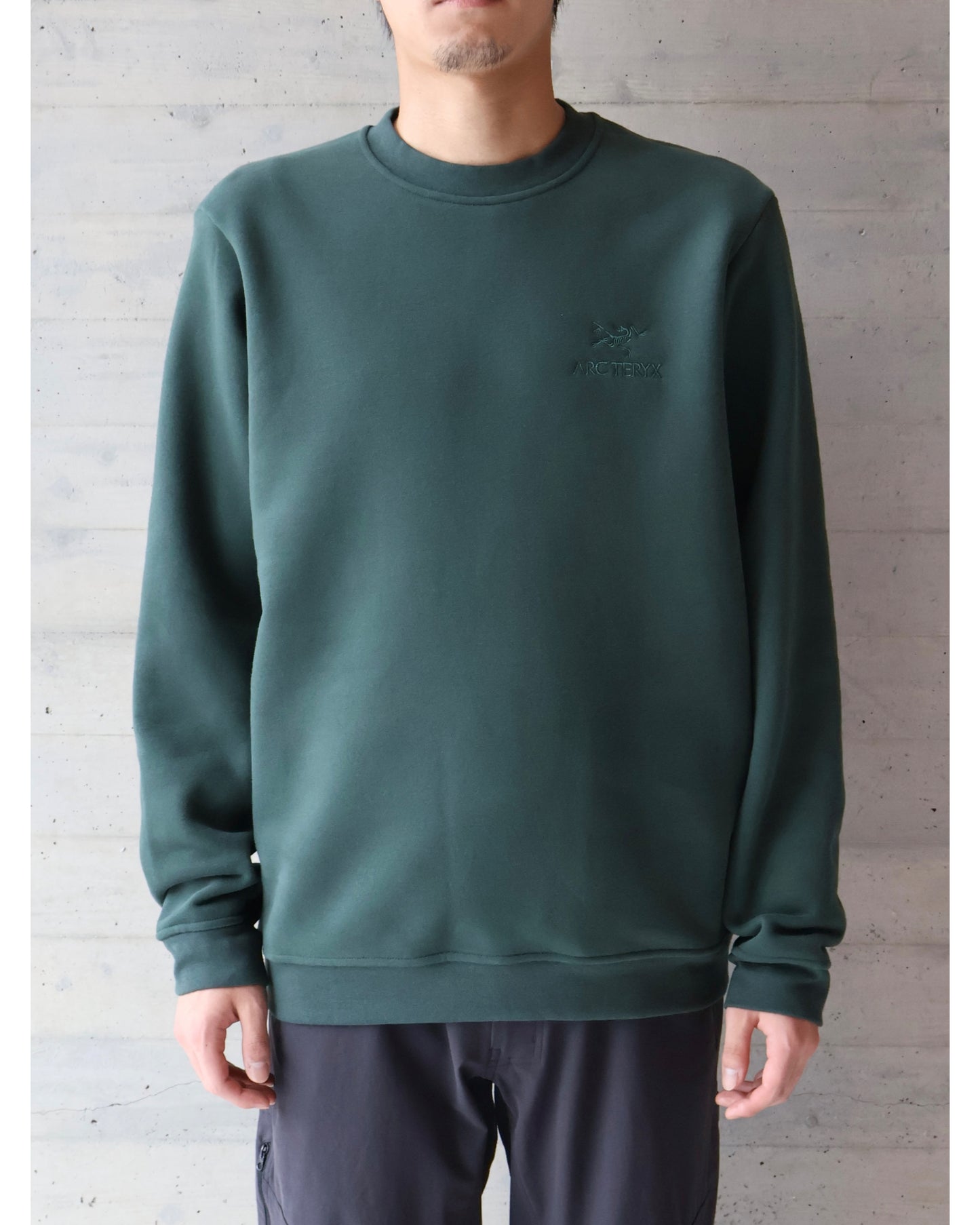 Emblem Fleece Crew M