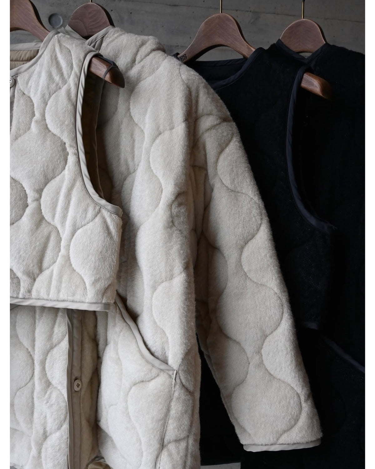 FLEECE QUILTED CROPPED VEST 17599