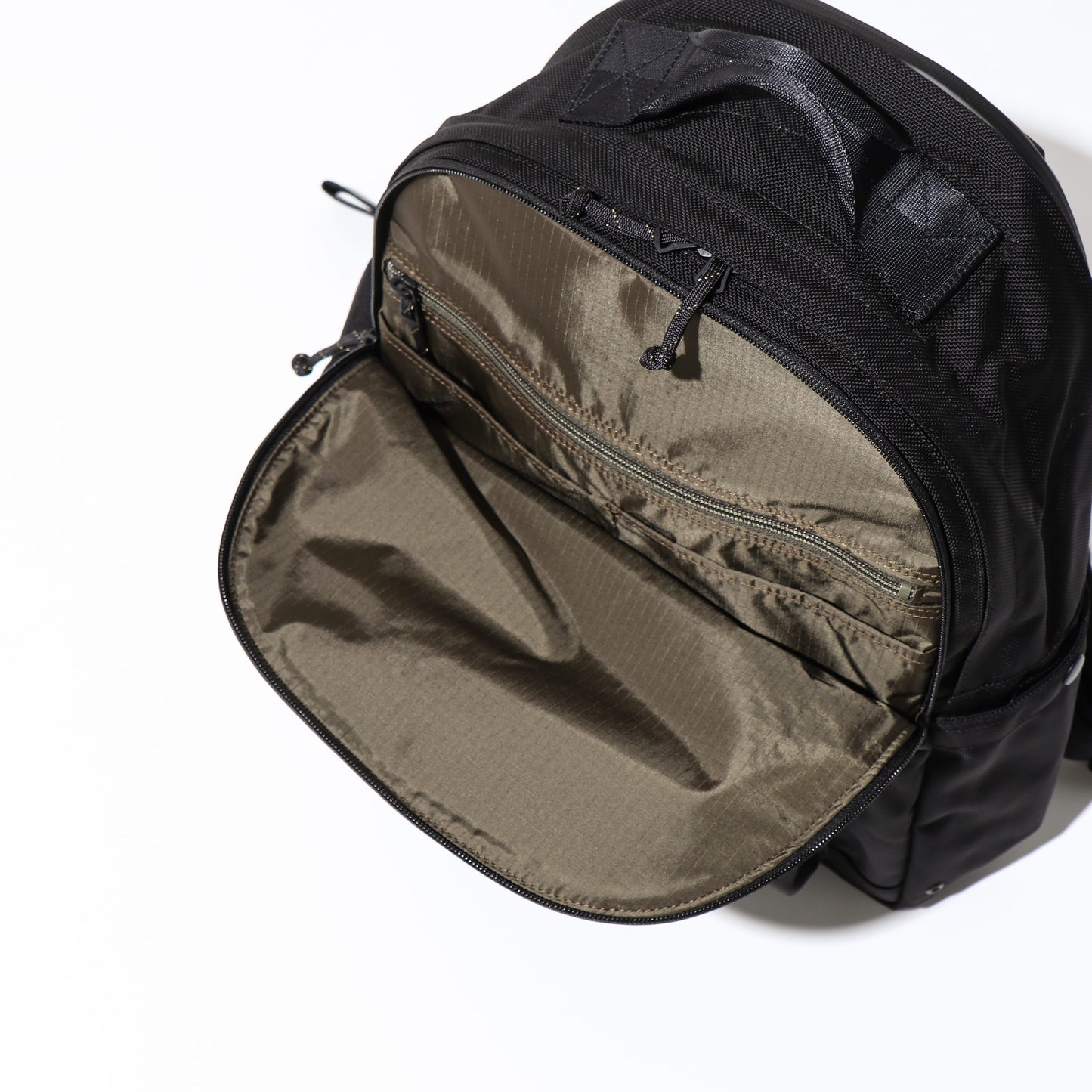 EXPLORER DAYPACK (M)