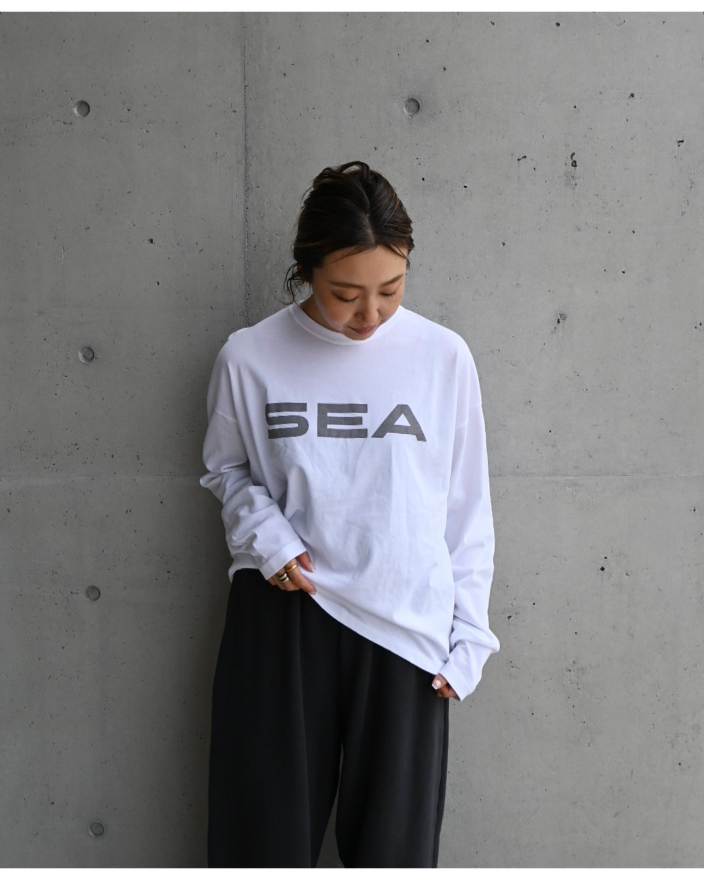 GRAPHIC L/S TEE (SEA)