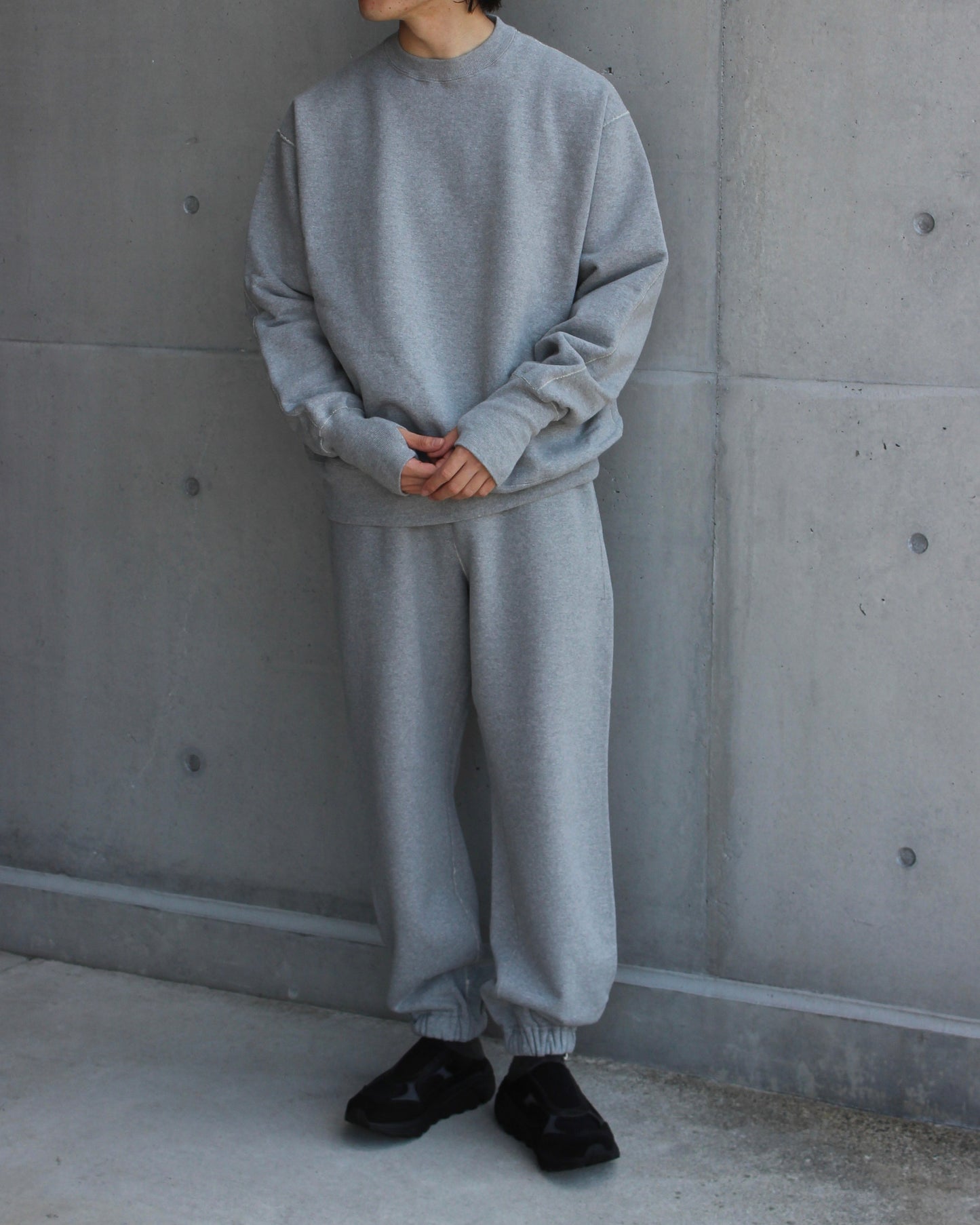 Unlikely Side Seamless Sweat Pants  TYOP GRAY