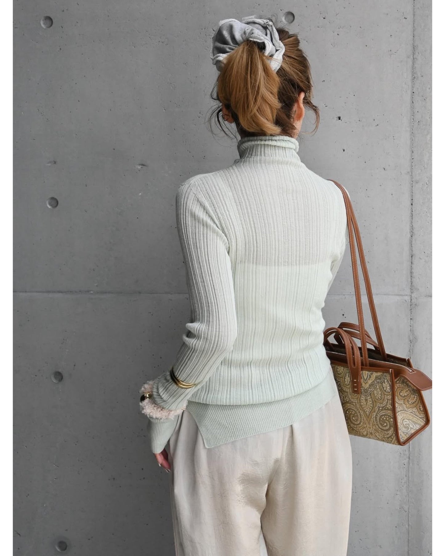 Sweat Fabric Scrunchie - Medium