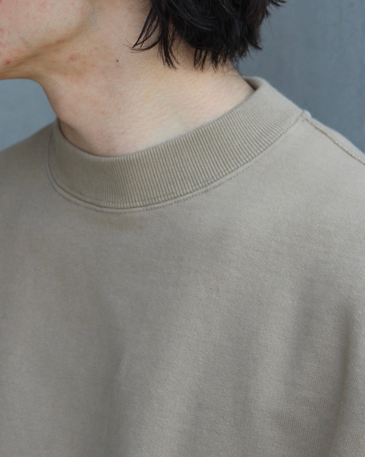 Unlikely Split Raglan Sleeve Crew BEIGE