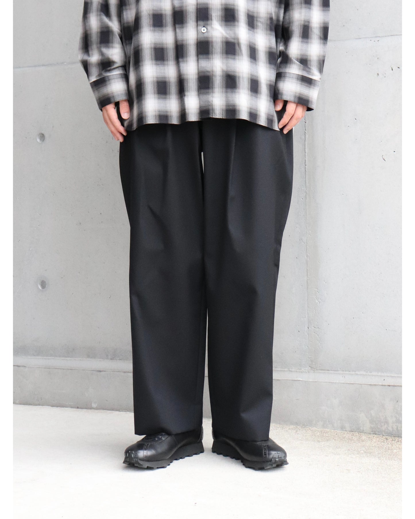 EASY WIDE TROUSERS BLACK