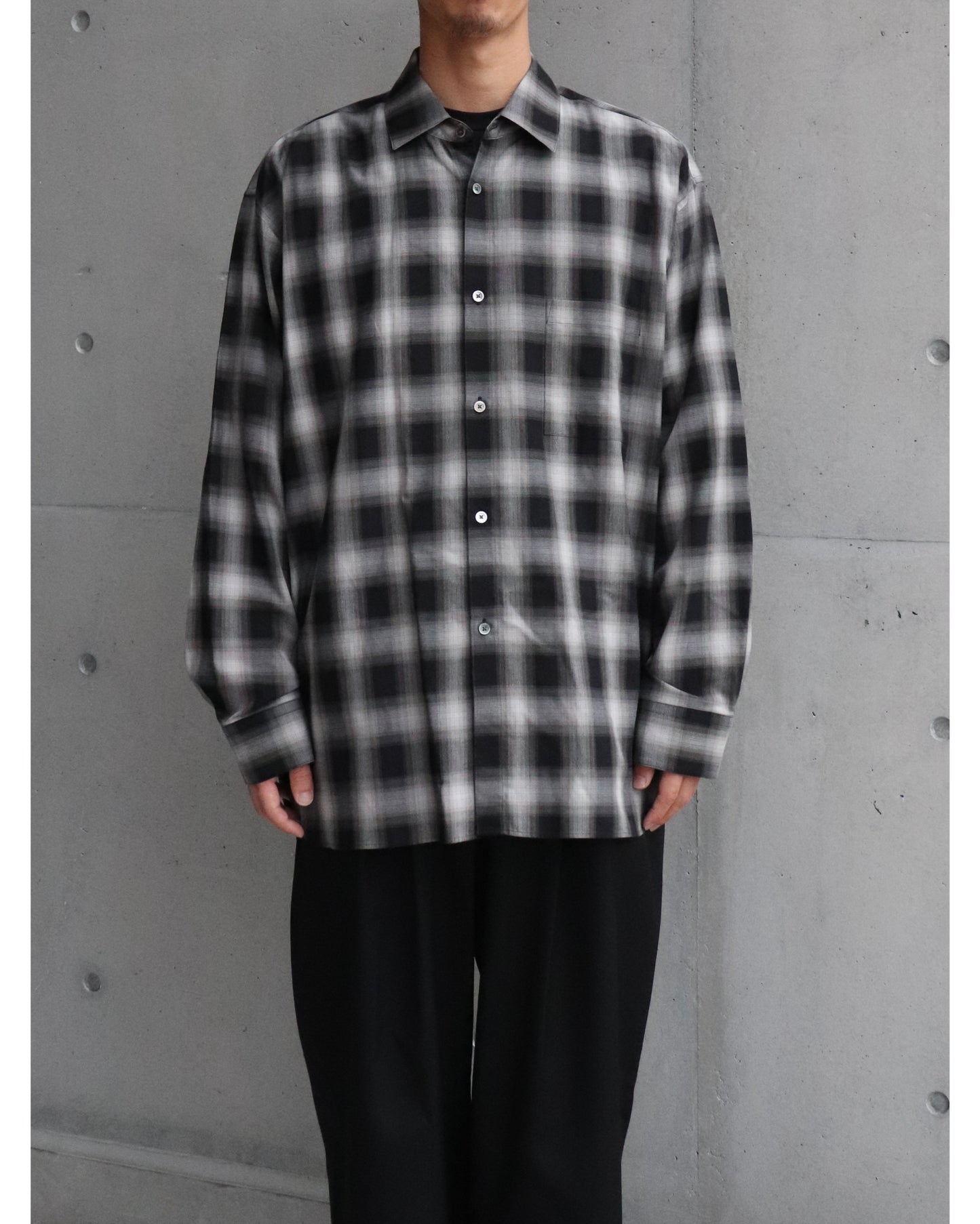 OVERSIZED DOWN PAT SHIRT BLACK OMBRE