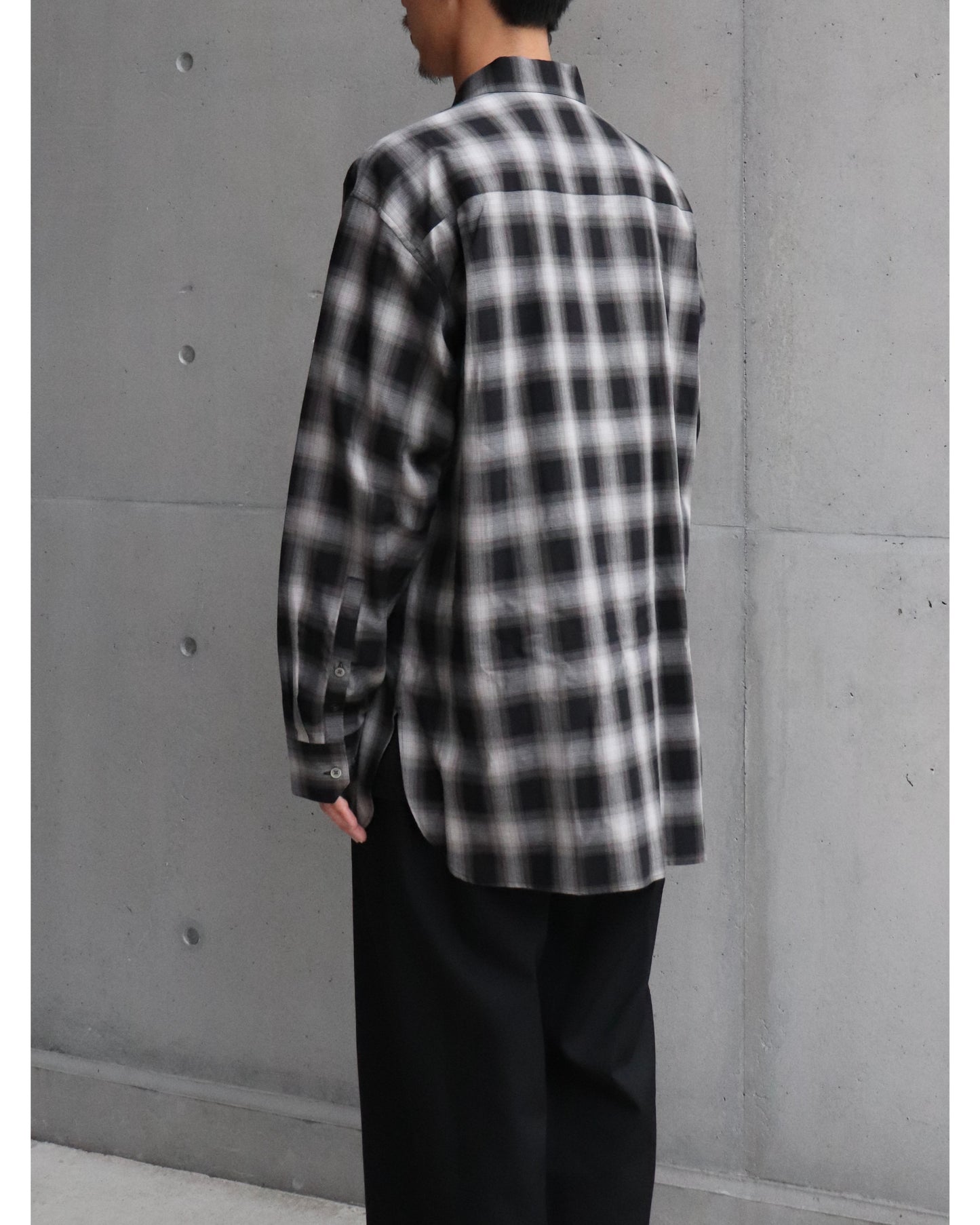 OVERSIZED DOWN PAT SHIRT BLACK OMBRE