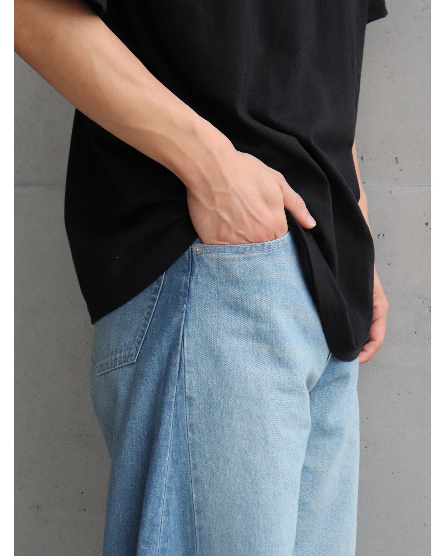 DEFORMATION WIDE DENIM JEANS INDIGO