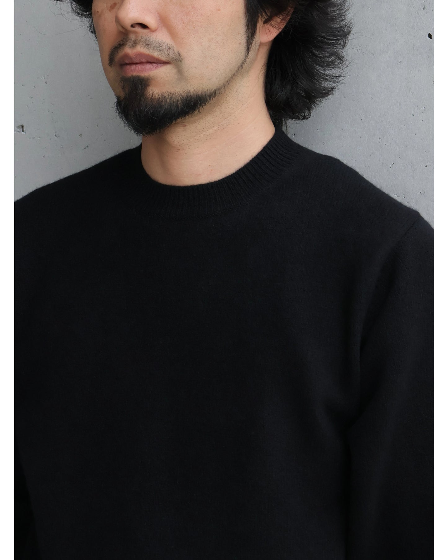 ラムズウール クルーネックニット BLACK