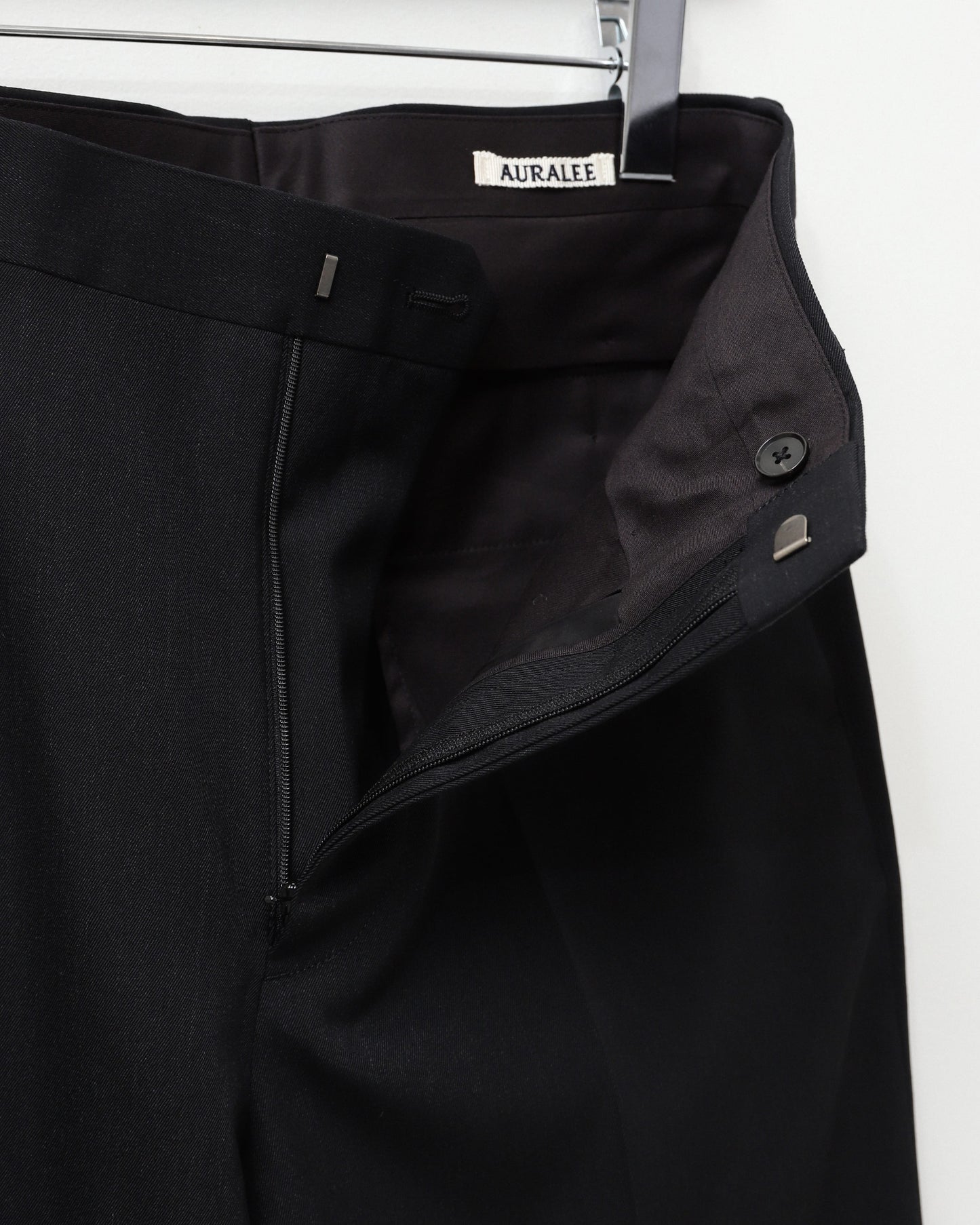 LIGHT WOOL MAX GABARDINE SLACKS TOP BLACK