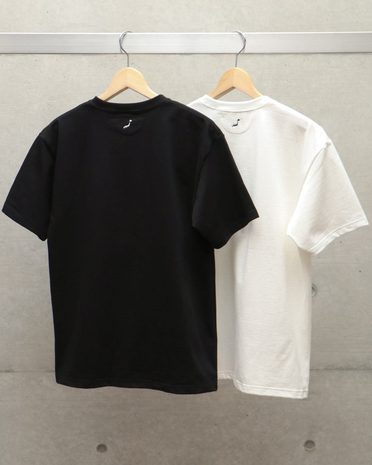 POCKET T-SHIRT