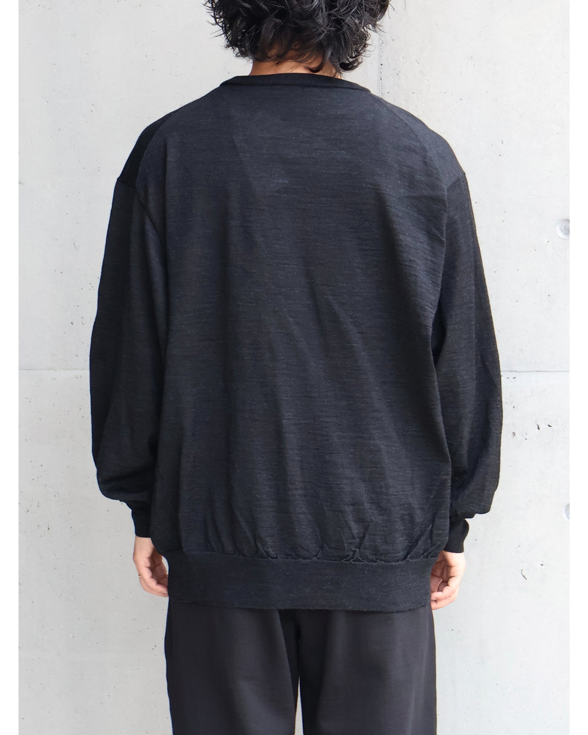 ウール クルーネックニット CHARCOAL