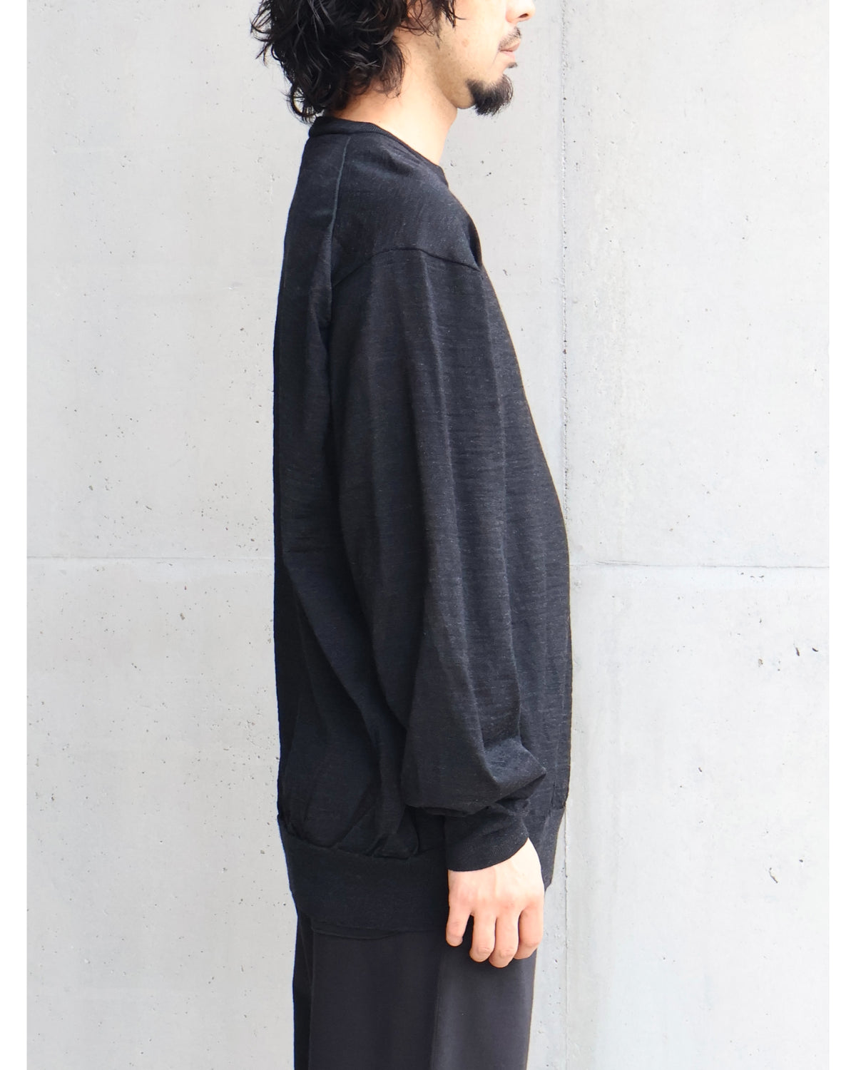 ウール クルーネックニット CHARCOAL