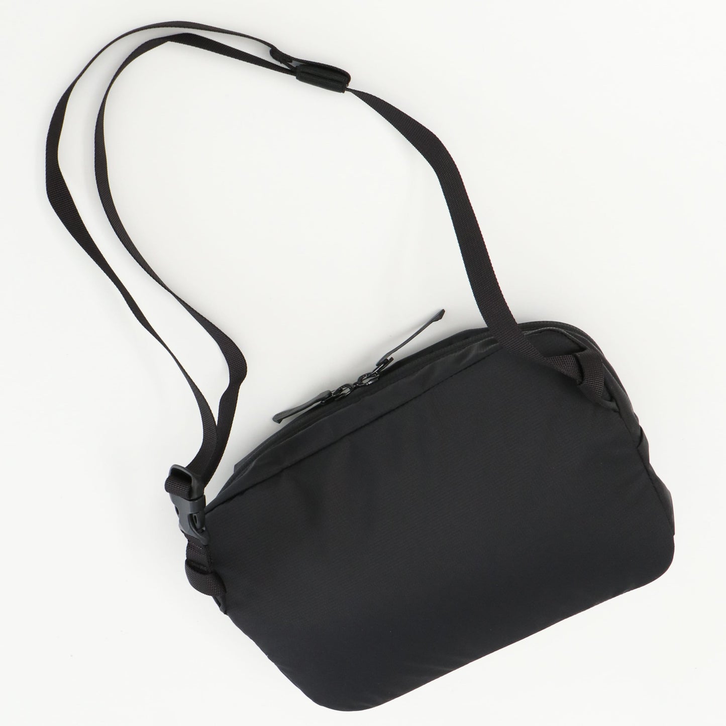 Heliad 6L Crossbody bag