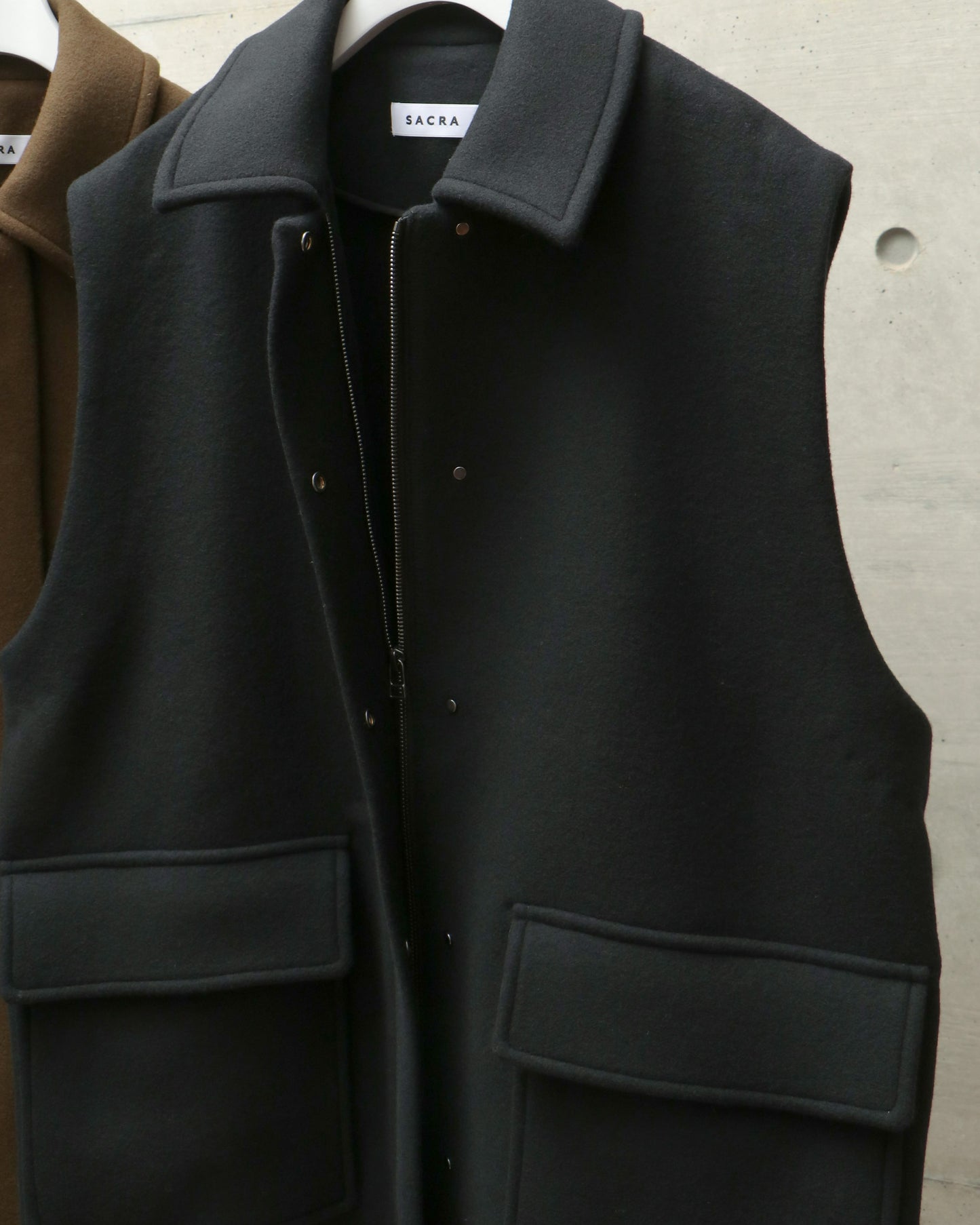 LAMBWOOL MELTON GILET