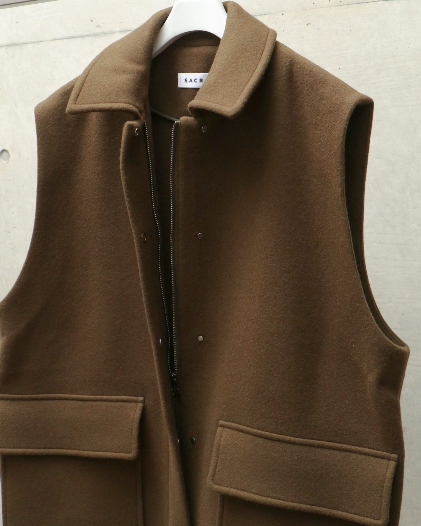 LAMBWOOL MELTON GILET