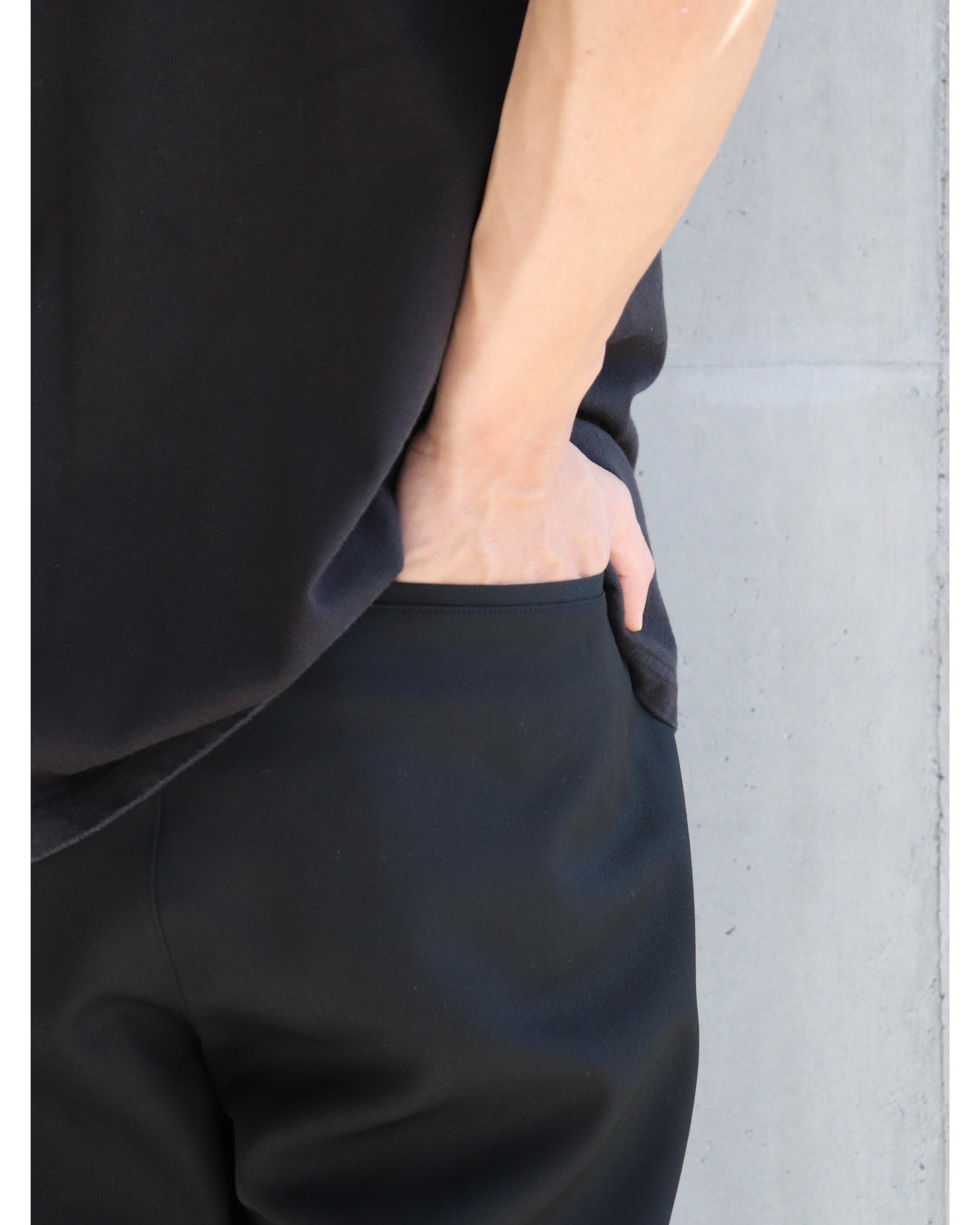 Scale Off Wool Wide Tapered Chef Pants BLACK – TIME AFTER TIME