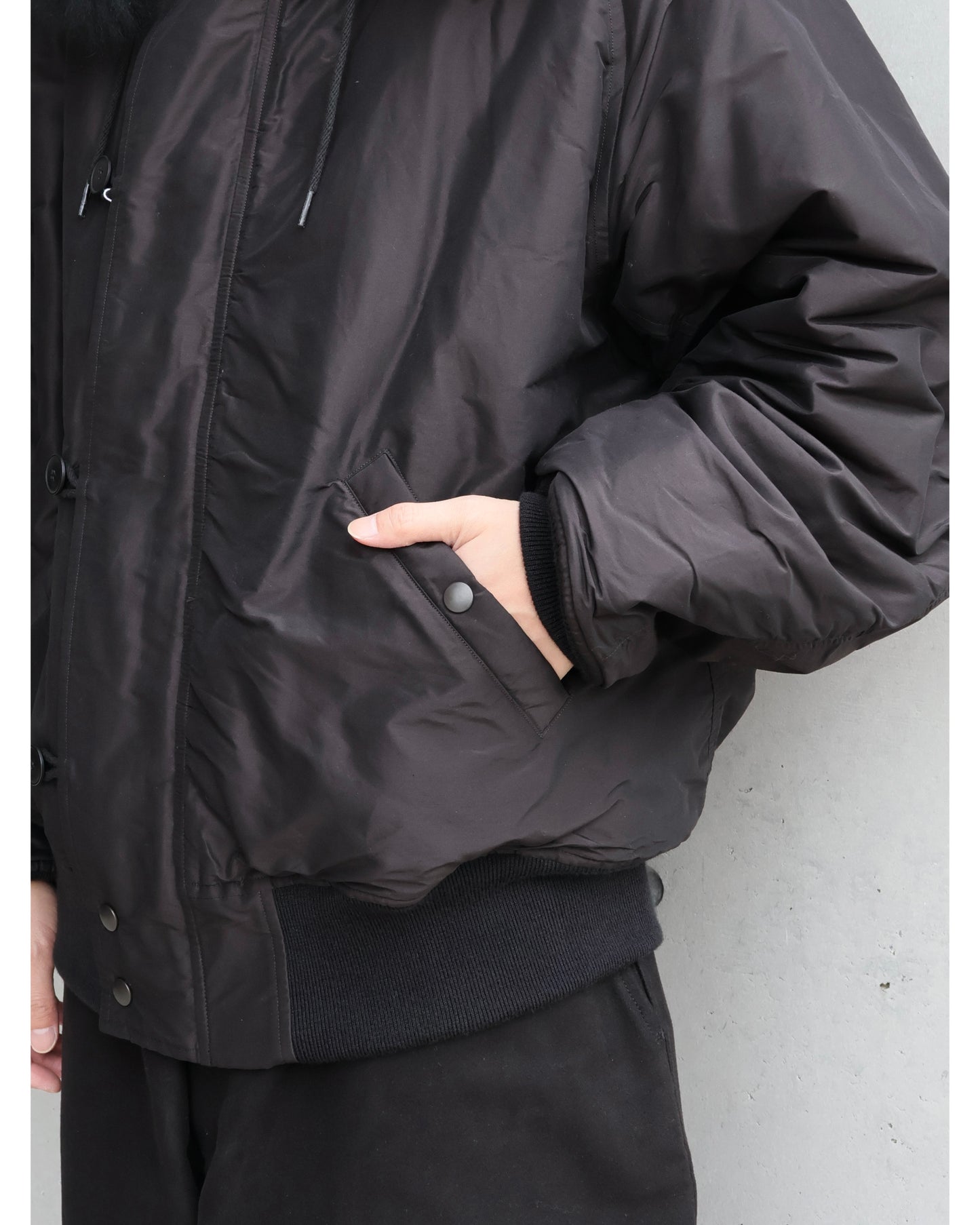 コットンシルク ミリタリーフーデッドジャケット BROWN