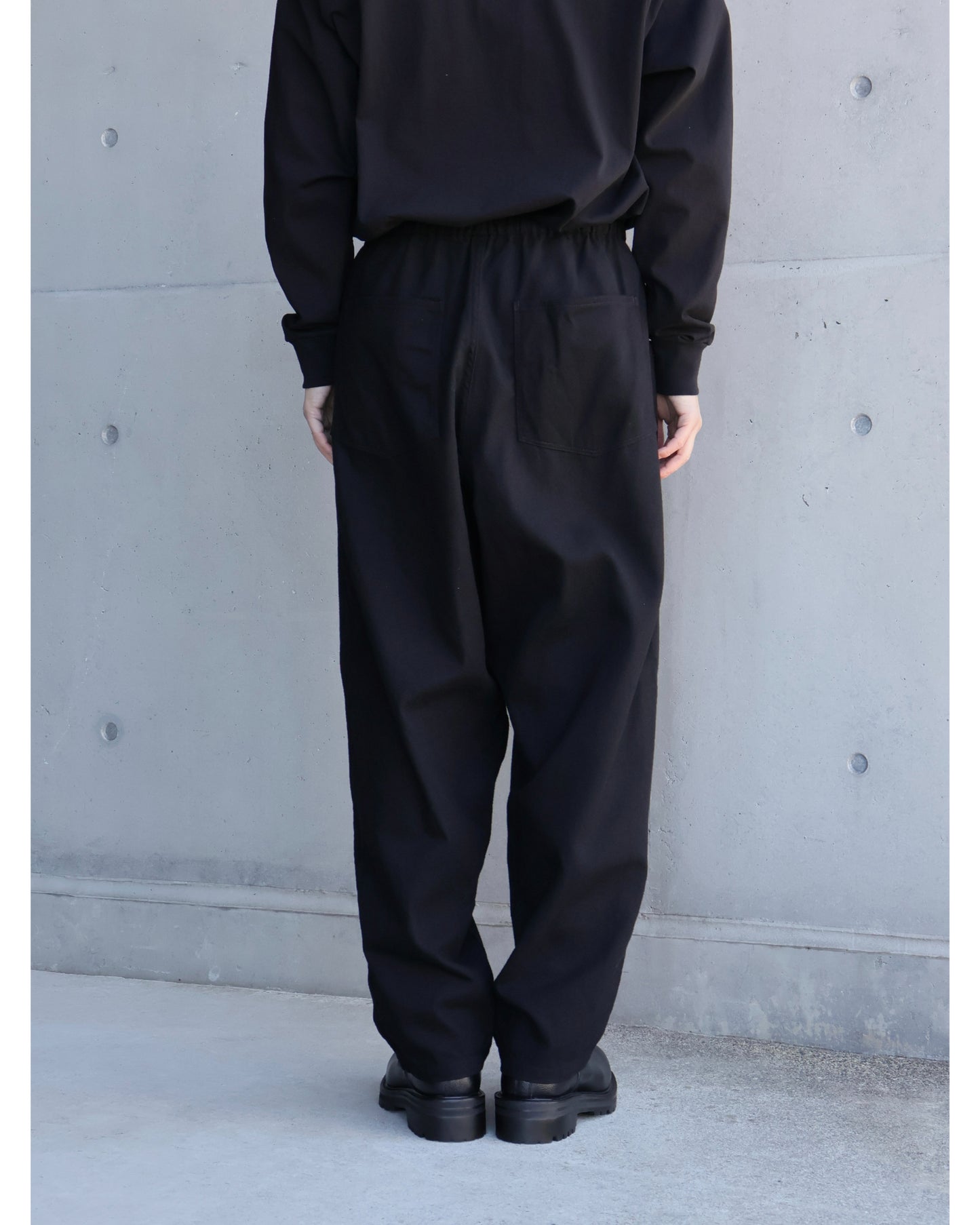 ブラックドリル テーパードパンツ BLACK