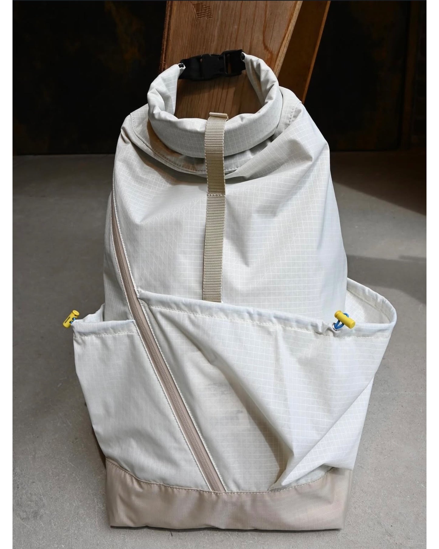 ツヌーガリップ ROLL TOP Backpack