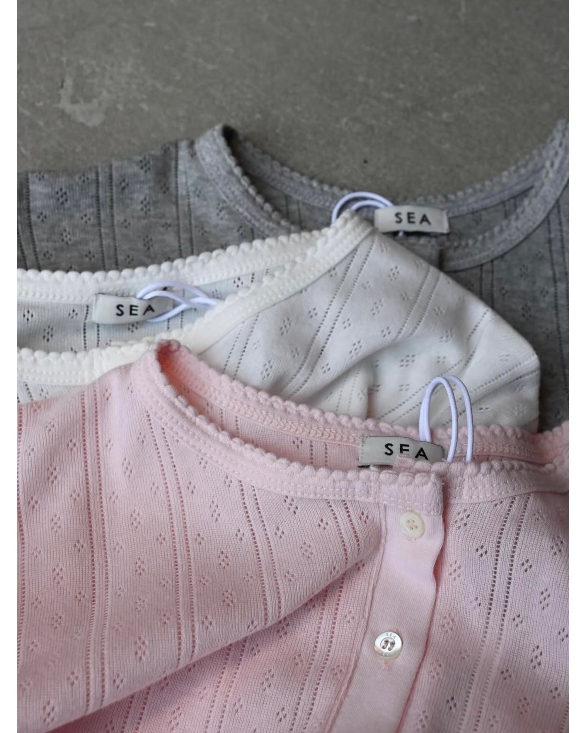 ヘンリーネックL/S TEE – TIME AFTER TIME