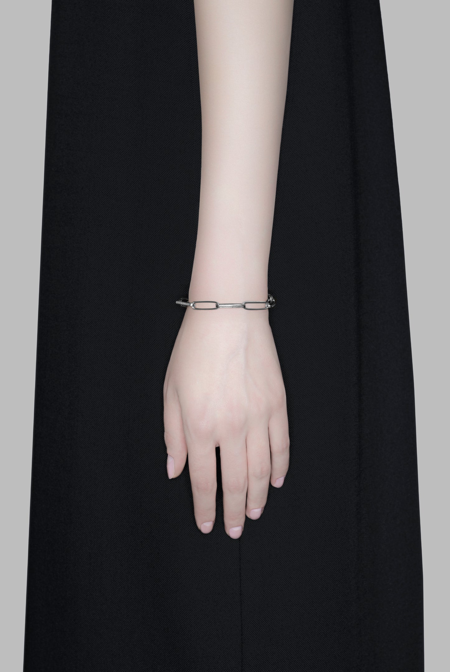 HALF ROUND CHAIN BRACELET 19378