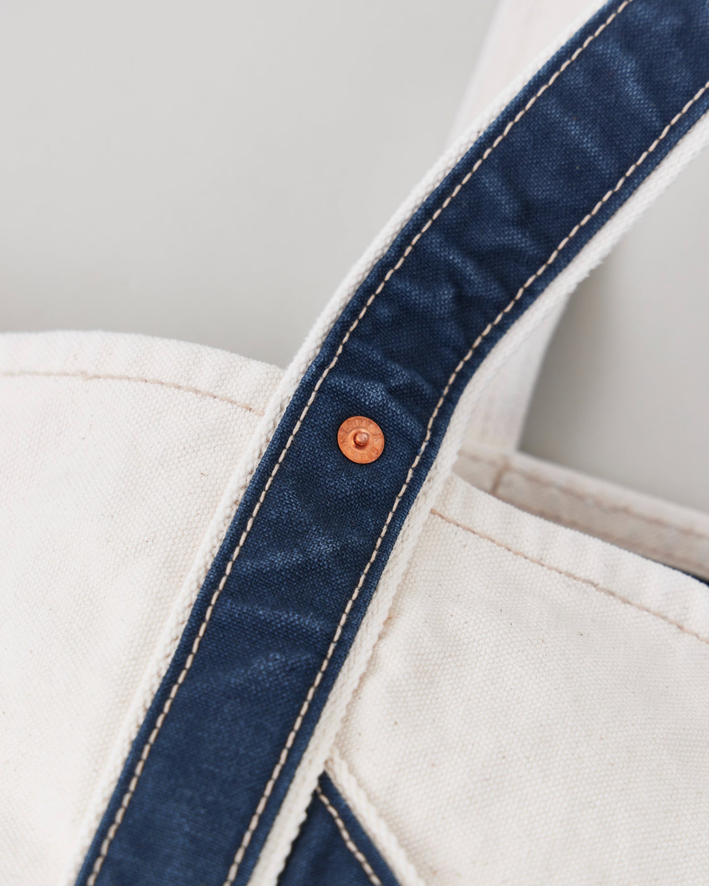 L.LESH NATURAL NAVY