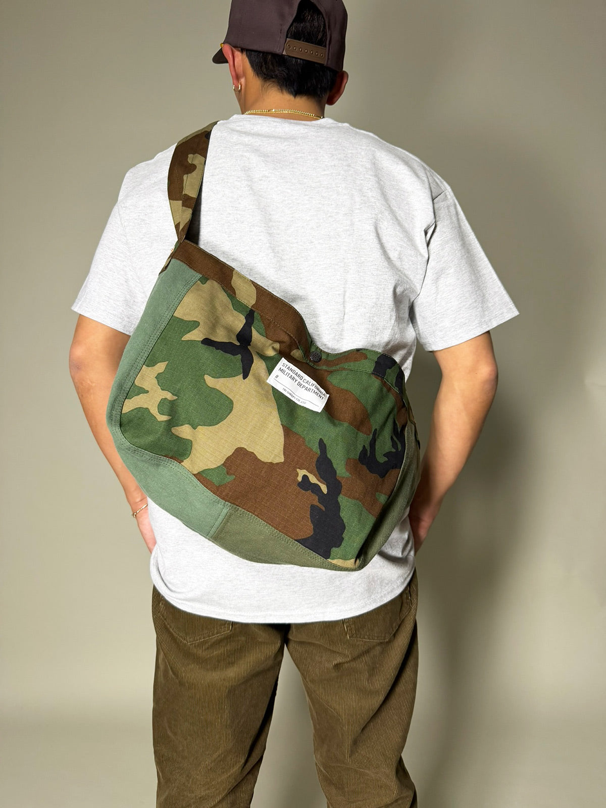 Hand Light / SD News Paper Bag