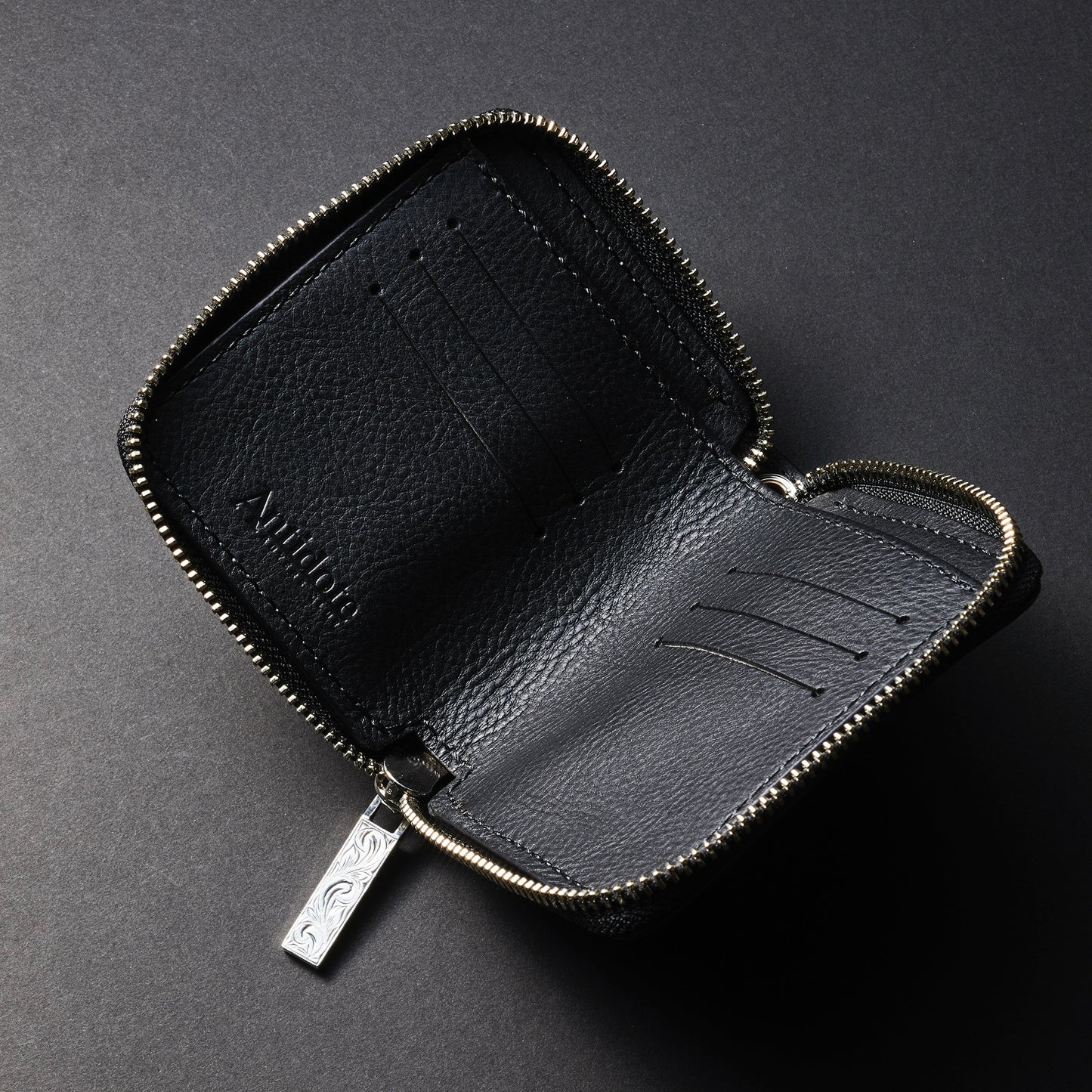 Round Zip Compact Wallet