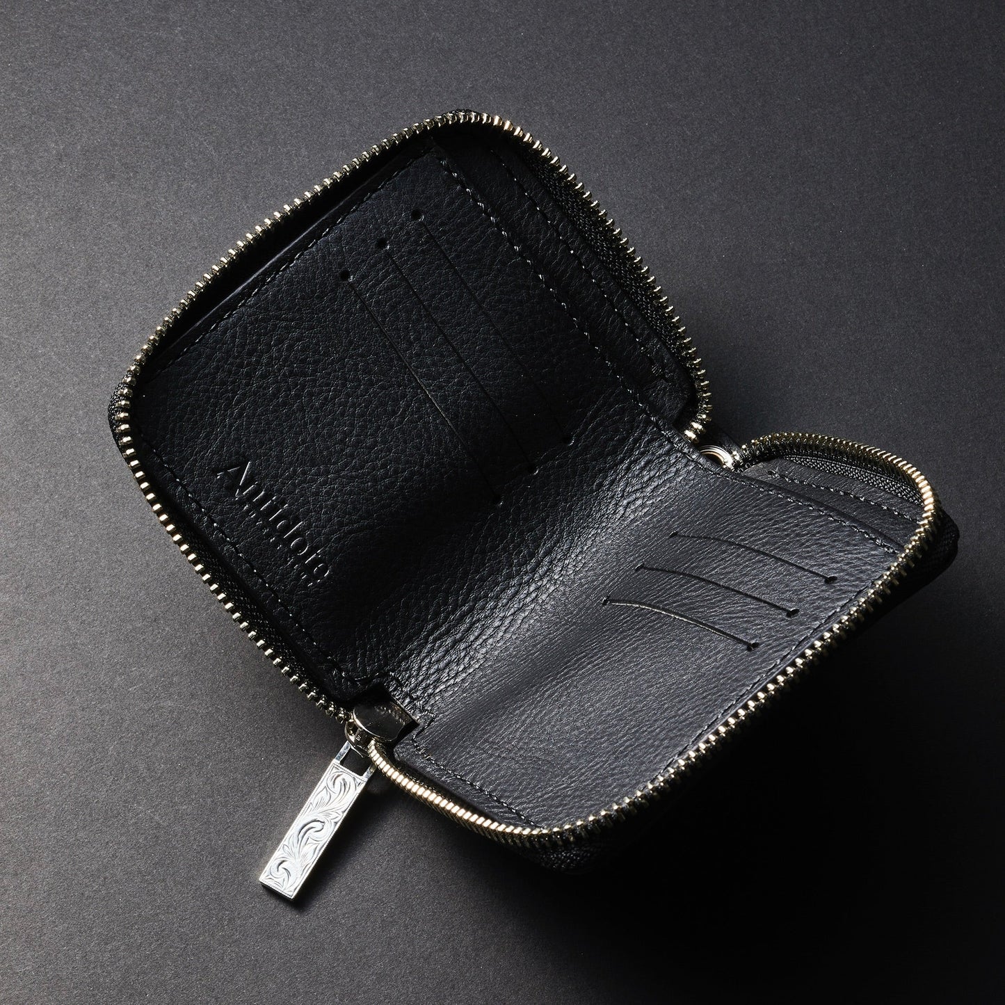 Round Zip Compact Wallet