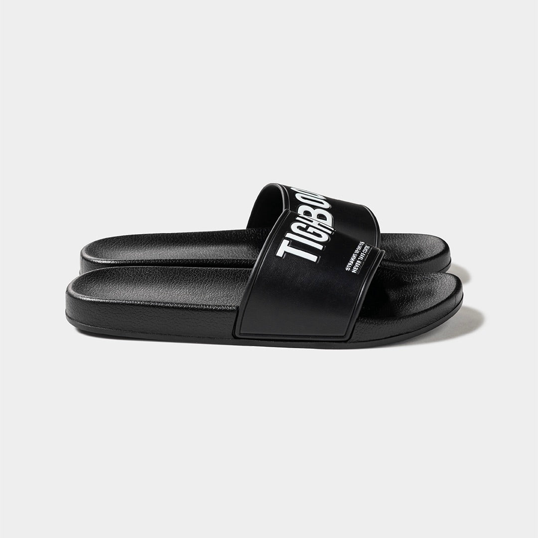 BIG LABEL SLIDE SANDAL