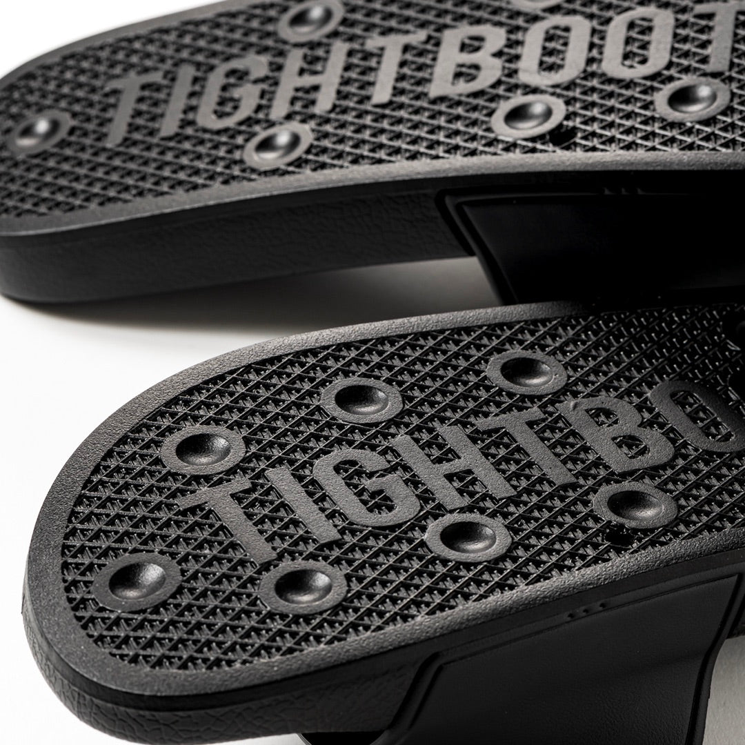 BIG LABEL SLIDE SANDAL