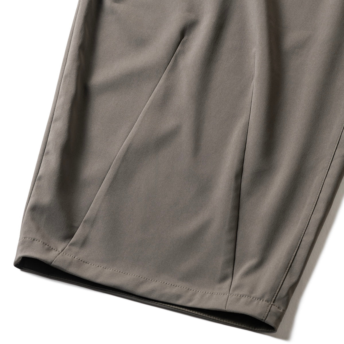 DRY BAGGY SLACKS