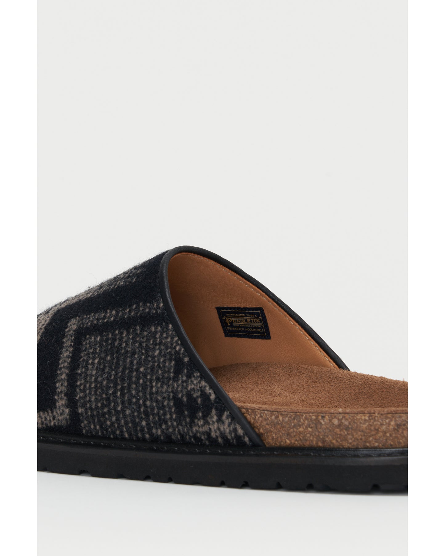 comfy crog Harding/black