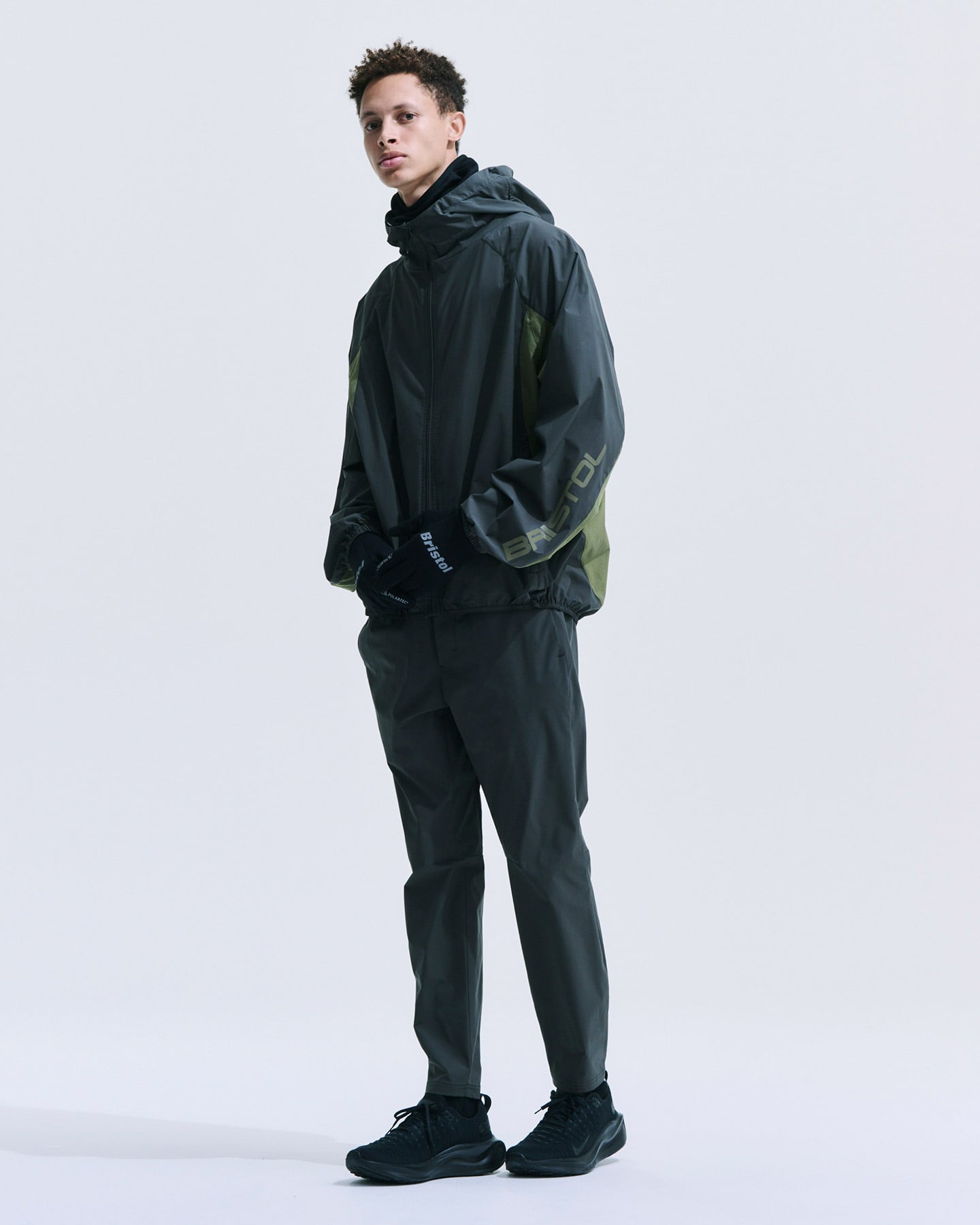 STRETCH LIGHT WEIGHT PACKABLE JACKET