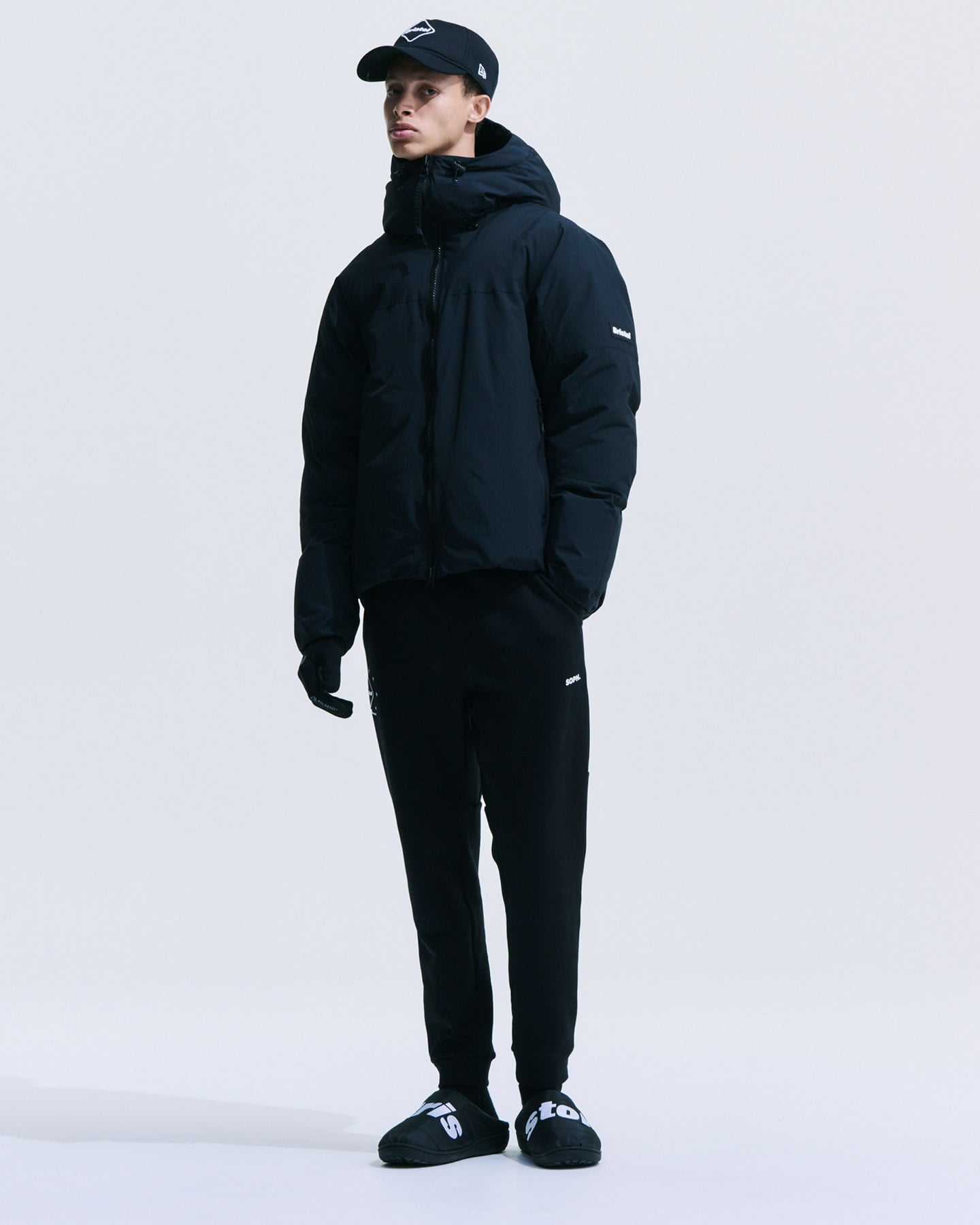 DOWN HOODED JACKET