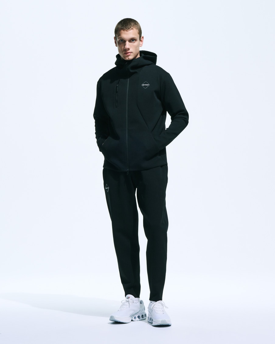 国内発送【F.C.R.B.】TECH KNIT HOODIE / 通気性・速乾性◎ TECH KNIT HOODIE – TIME AFTER TIME