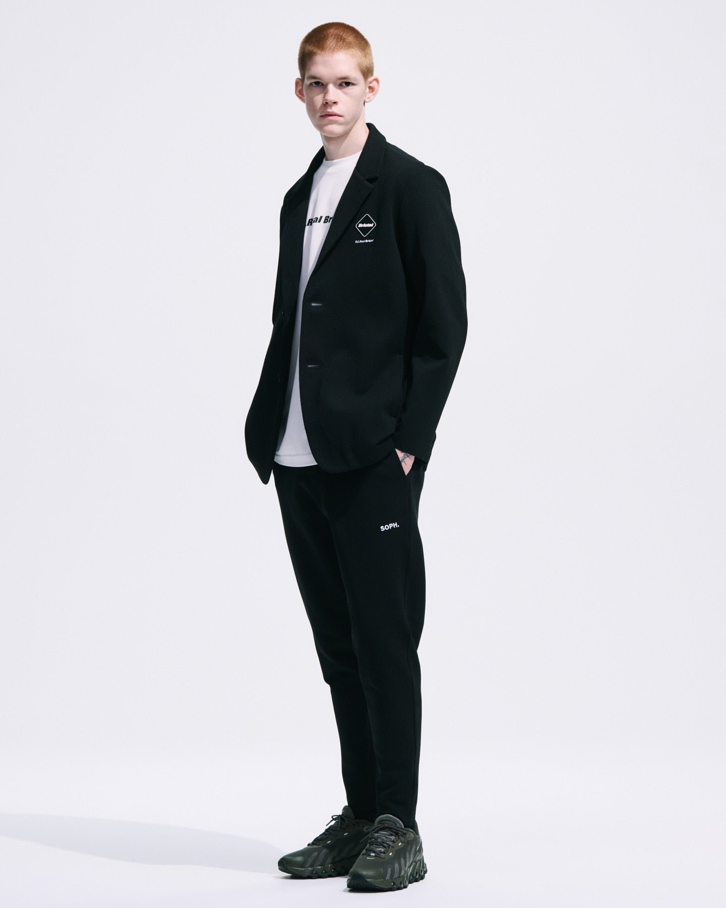 TECH KNIT BLAZER