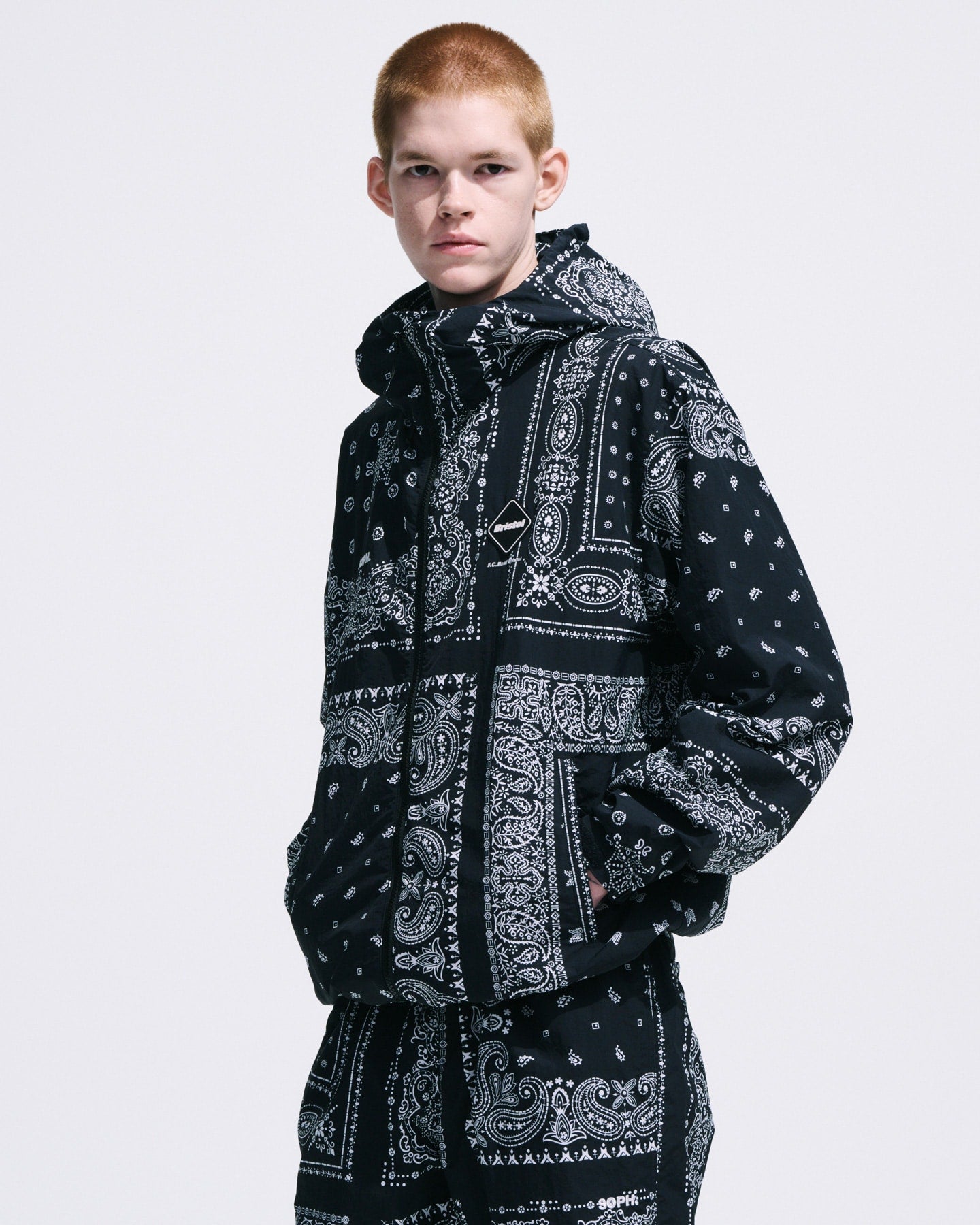 BANDANA NYLON HOODED BLOUSON