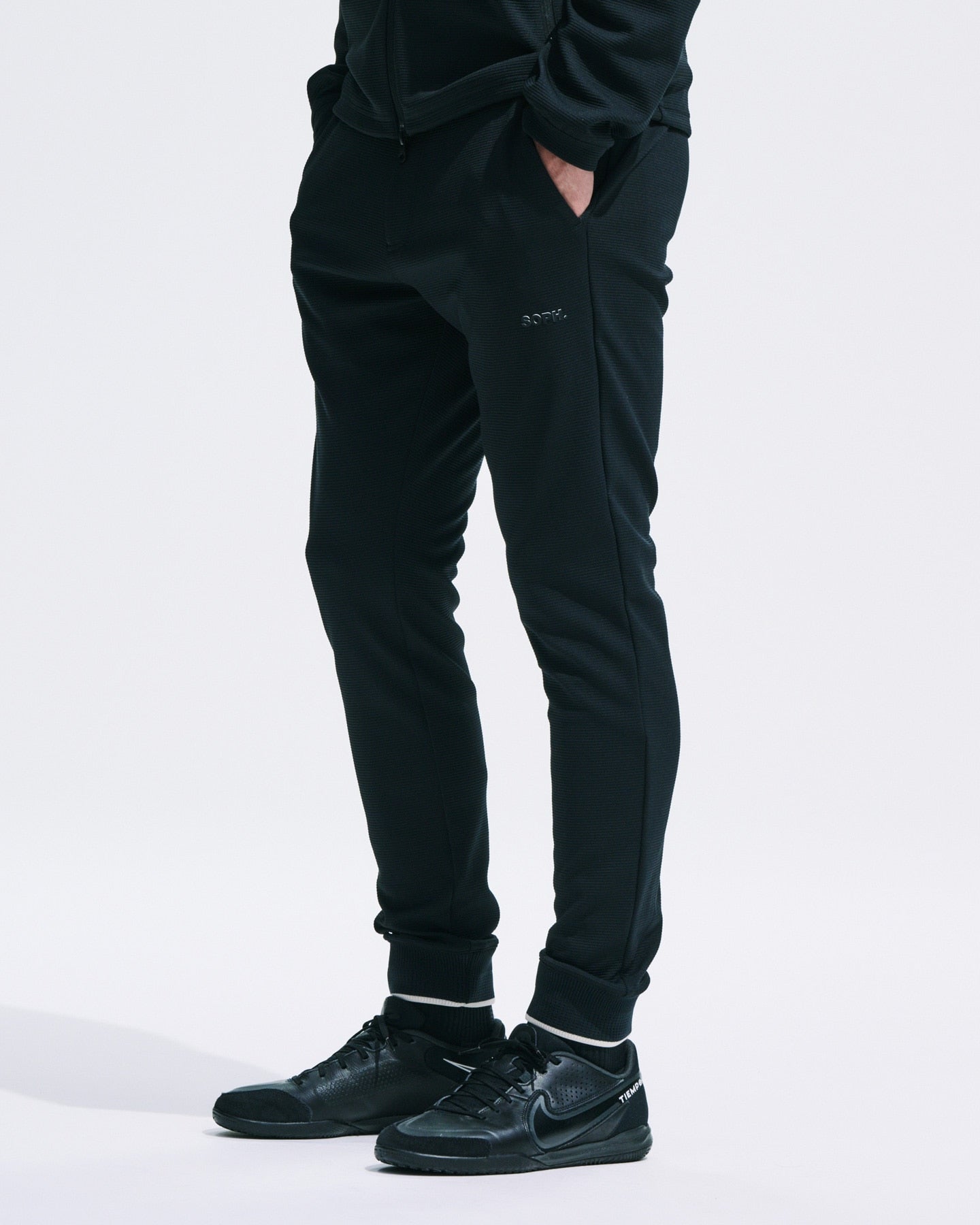 ELITE TRAINING TRACK PANTS