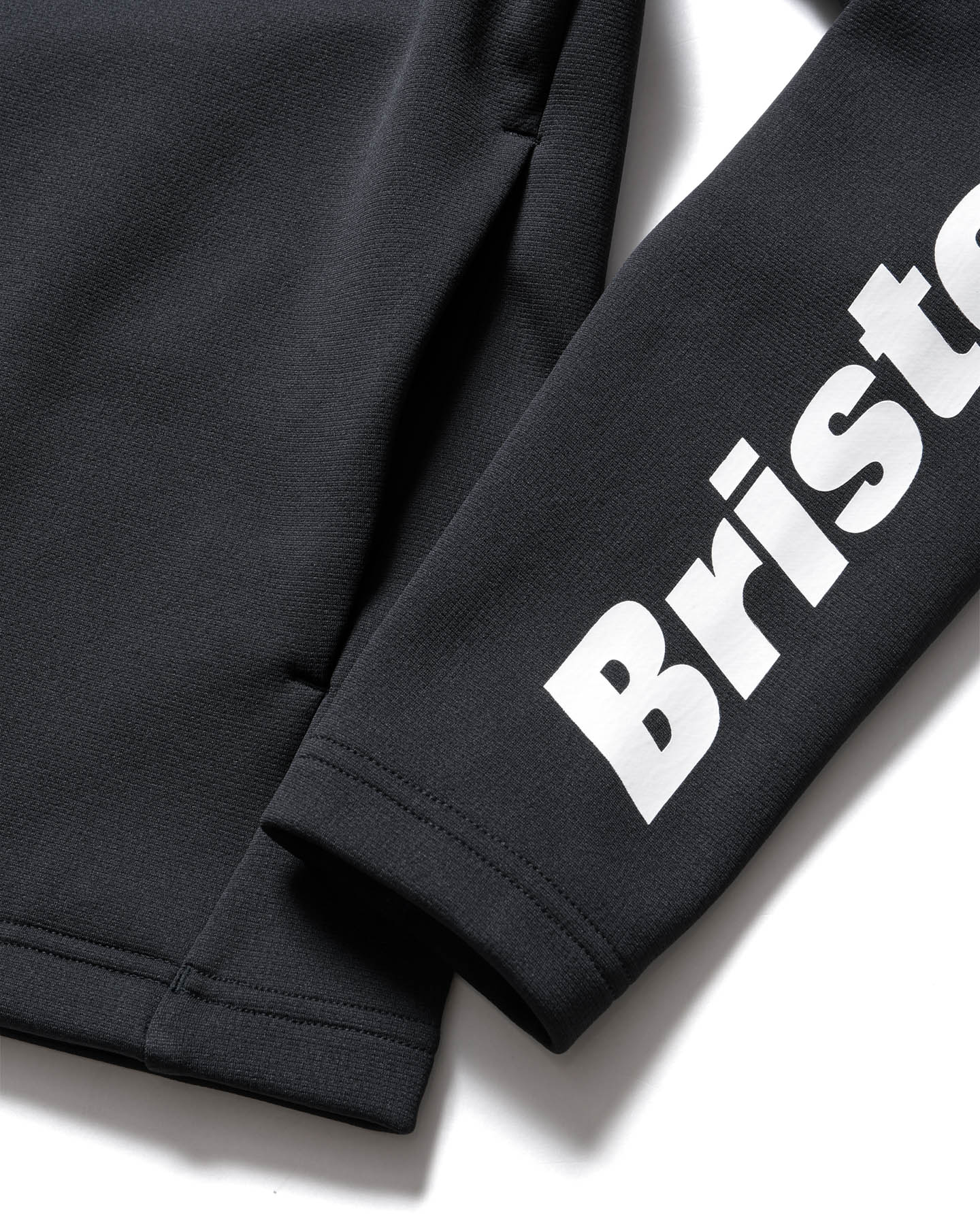 QUARTER KNIT ESSENTIAL HALF-ZIP TOP