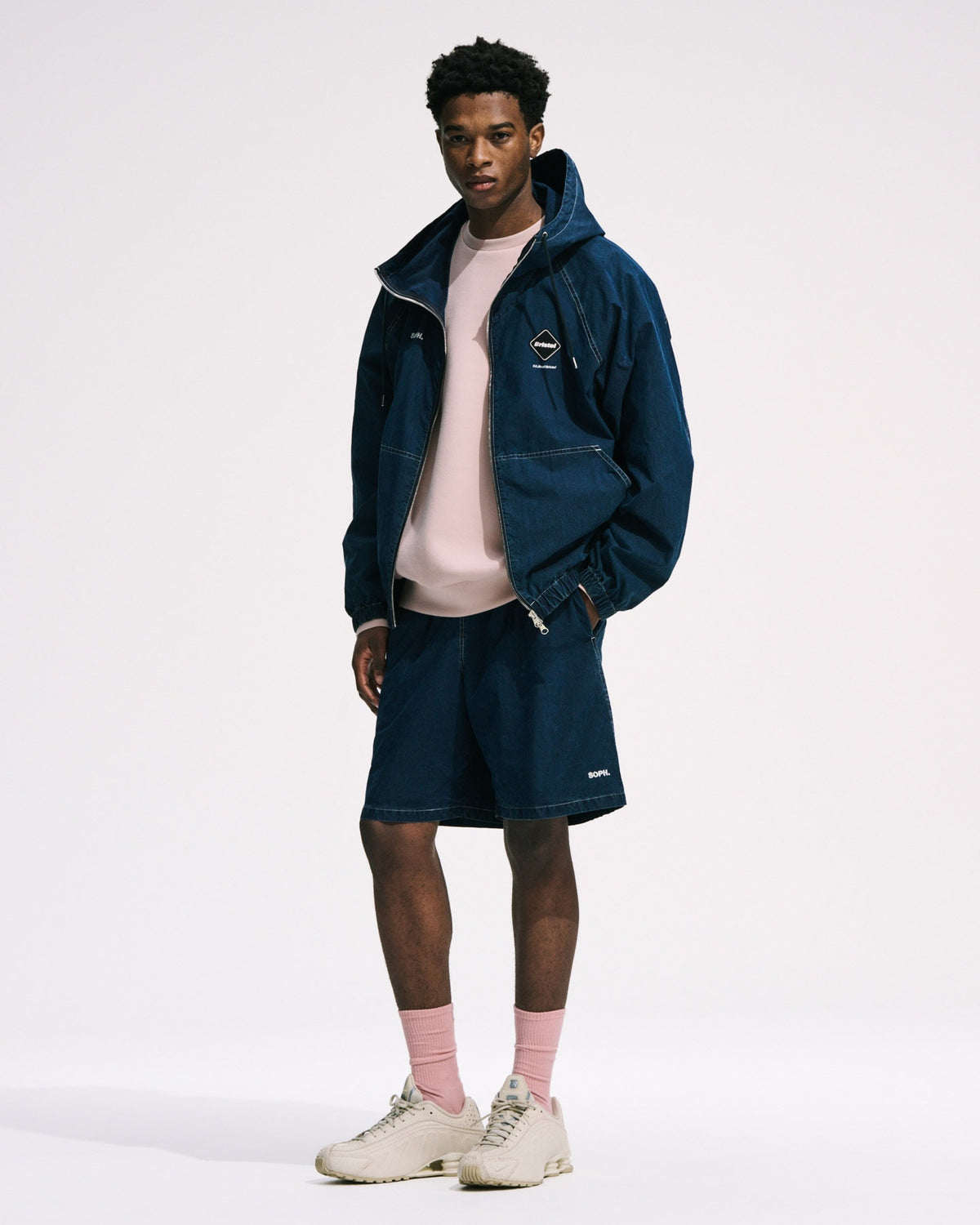 WASHED CRISP DENIM HOODED BLOUSON