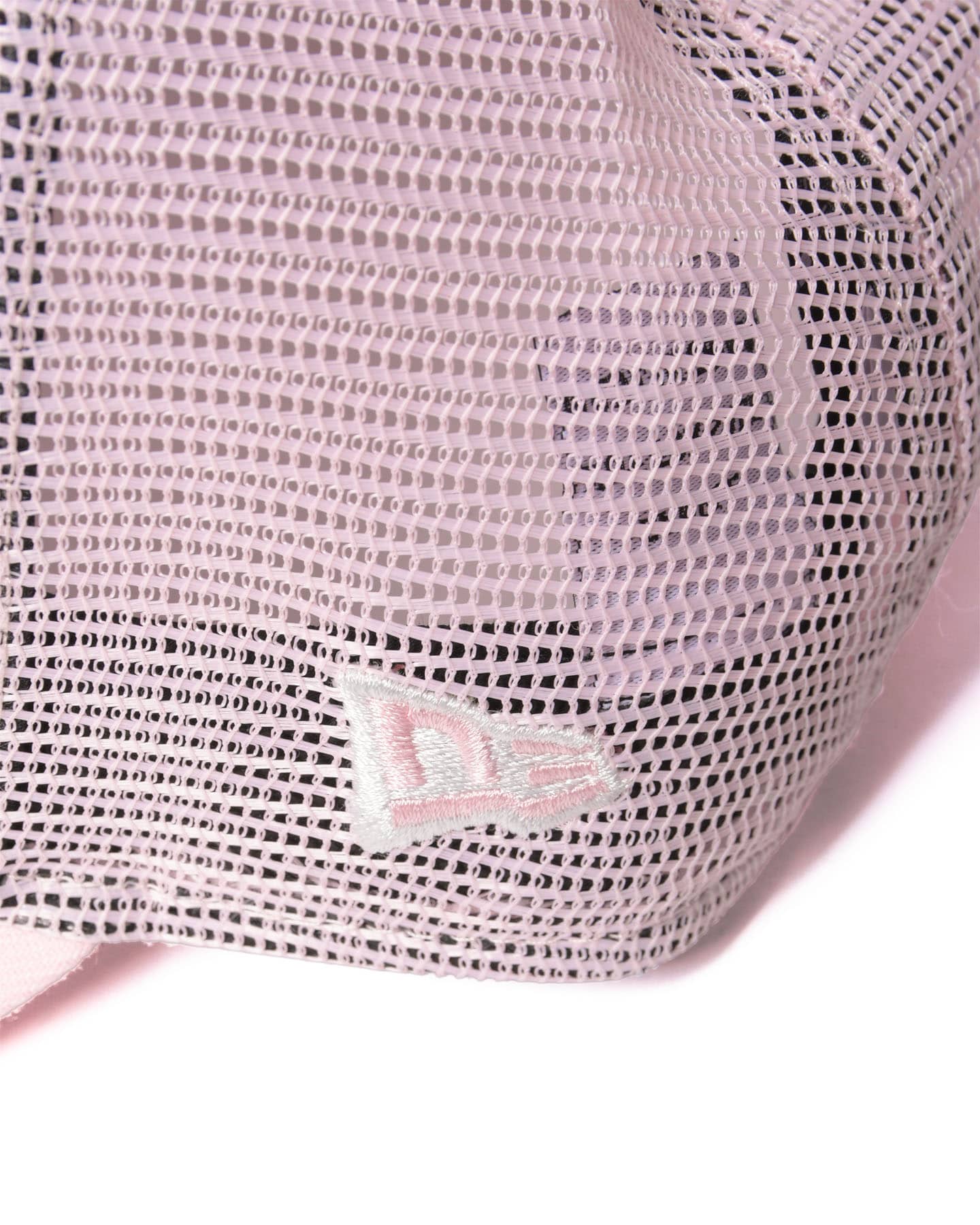 NEW ERA EMBLEM MESH CAP