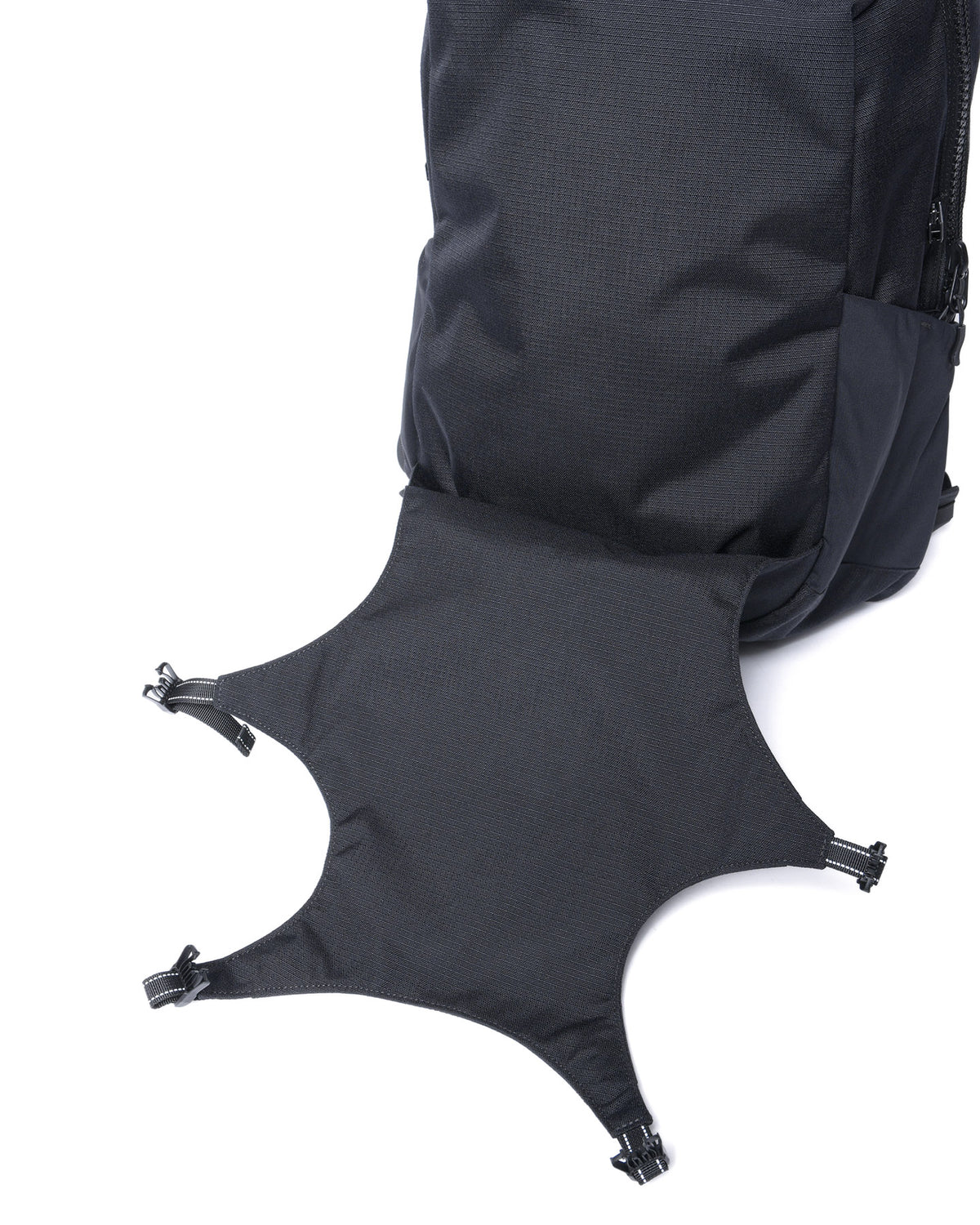 CORDURA RIPSTOP ADJUSTABLE BACKPACK 28